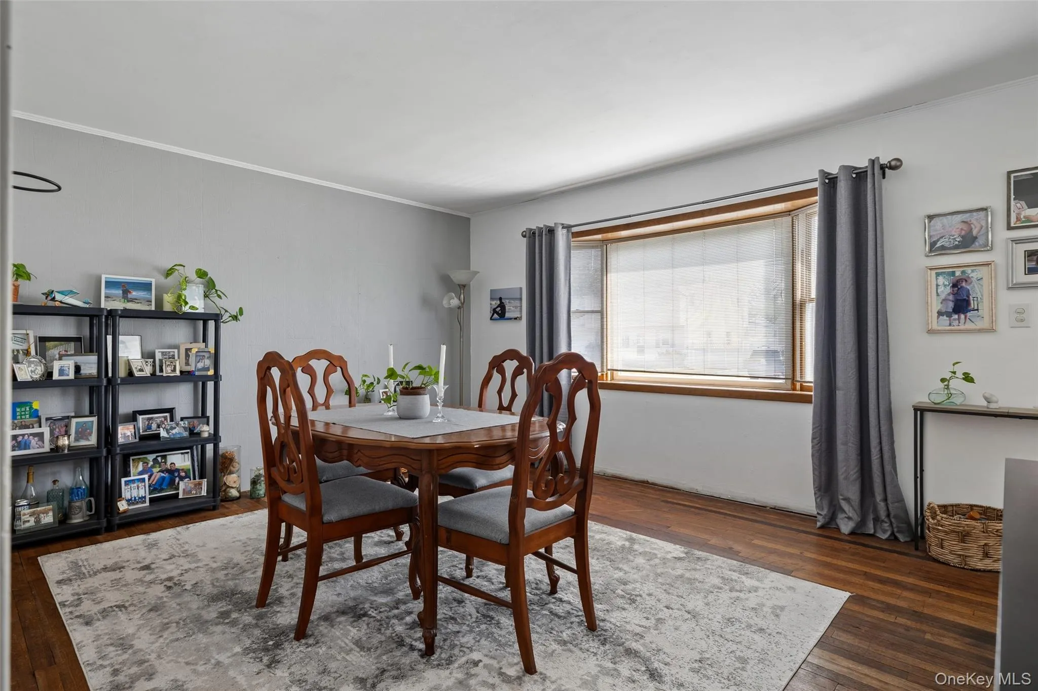 190 Cottage Boulevard, Oyster Bay, NY, 3 Bedrooms Bedrooms, 7 Rooms Rooms,2 BathroomsBathrooms,Residential,For Rent,Cottage,0,1026278 190 Cottage Boulevard, Oyster Bay, NY, 3 Bedrooms Bedrooms, 7 Rooms Rooms,2 BathroomsBathrooms,Residential,For Rent,Cottage,0,1026278