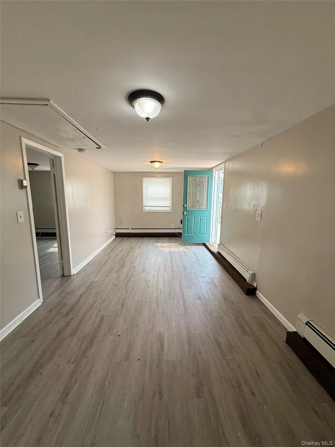19 Nassau Avenue, West Babylon, NY, 1 Bedroom Bedrooms, 3 Rooms Rooms,1 BathroomBathrooms,Residential Lease,For Rent,Nassau,0,1026287 19 Nassau Avenue, West Babylon, NY, 1 Bedroom Bedrooms, 3 Rooms Rooms,1 BathroomBathrooms,Residential Lease,For Rent,Nassau,0,1026287