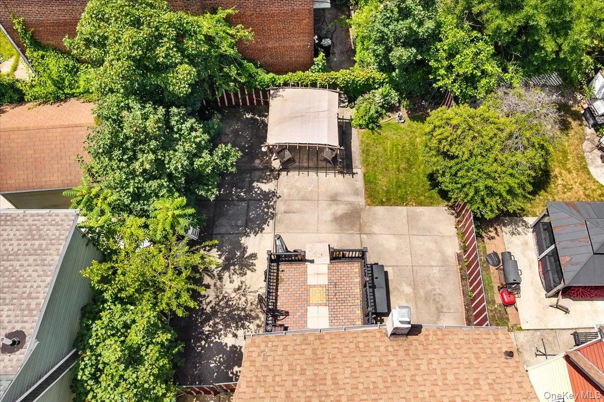 11956 Farmers Boulevard, New York, NY, 4 Bedrooms Bedrooms, 7 Rooms Rooms,2 BathroomsBathrooms,Residential,For Rent,Farmers,0,1026290 11956 Farmers Boulevard, New York, NY, 4 Bedrooms Bedrooms, 7 Rooms Rooms,2 BathroomsBathrooms,Residential,For Rent,Farmers,0,1026290