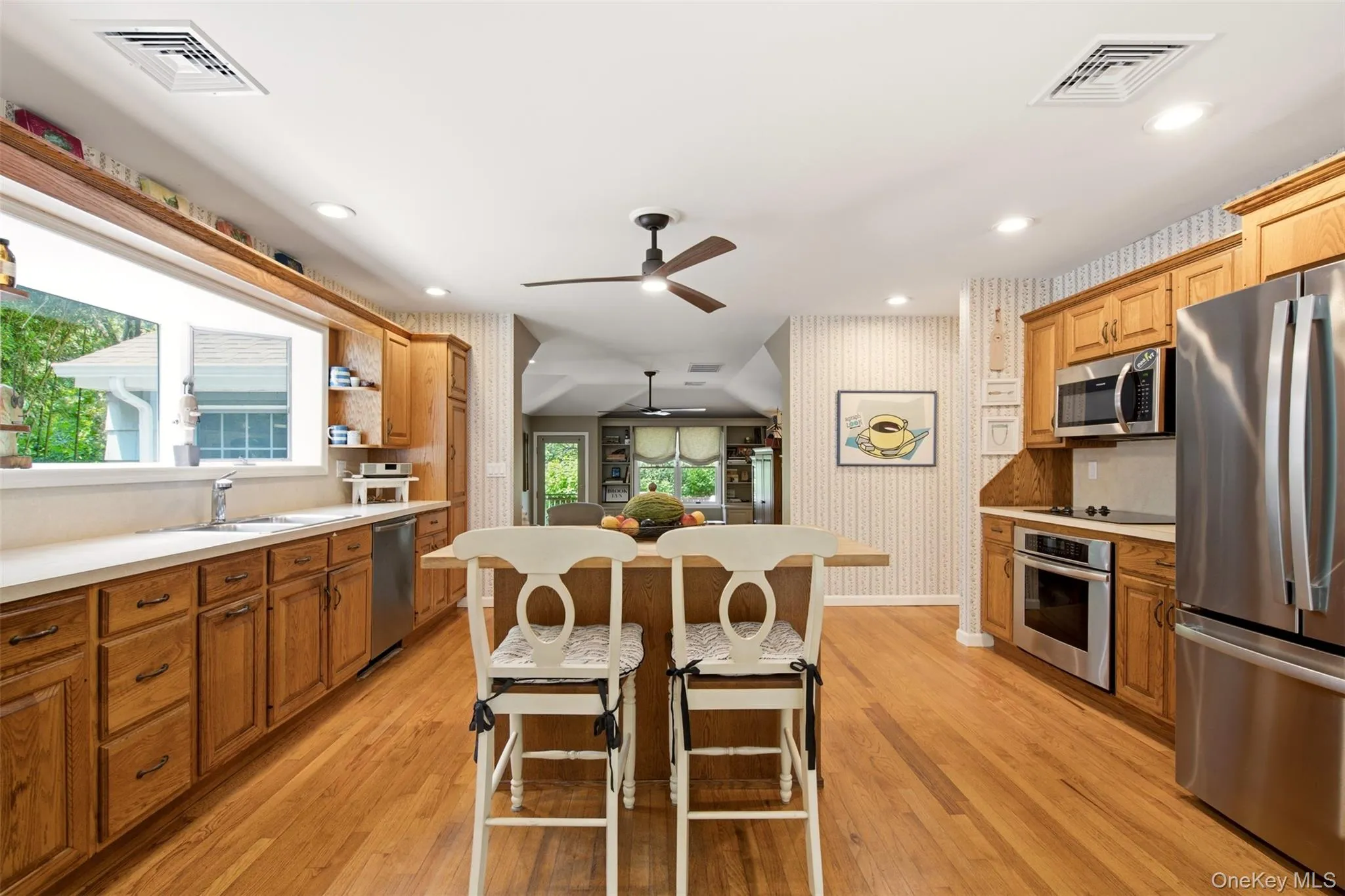 24 Preston Street, Huntington, NY, 3 Bedrooms Bedrooms, 7 Rooms Rooms,3 BathroomsBathrooms,Residential,For Rent,Preston,0,1026297 24 Preston Street, Huntington, NY, 3 Bedrooms Bedrooms, 7 Rooms Rooms,3 BathroomsBathrooms,Residential,For Rent,Preston,0,1026297