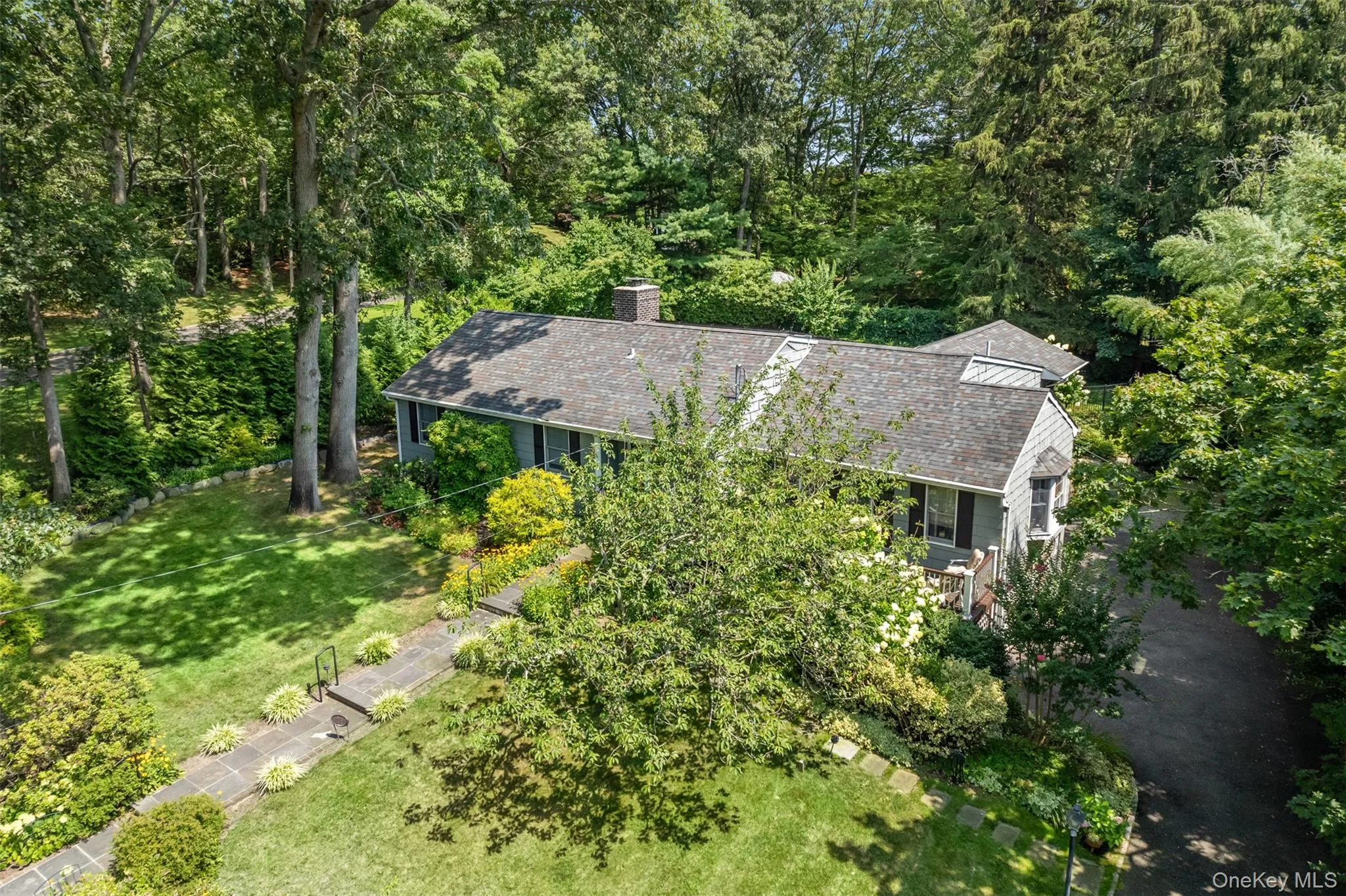 24 Preston Street, Huntington, NY, 3 Bedrooms Bedrooms, 7 Rooms Rooms,3 BathroomsBathrooms,Residential,For Rent,Preston,0,1026297 24 Preston Street, Huntington, NY, 3 Bedrooms Bedrooms, 7 Rooms Rooms,3 BathroomsBathrooms,Residential,For Rent,Preston,0,1026297