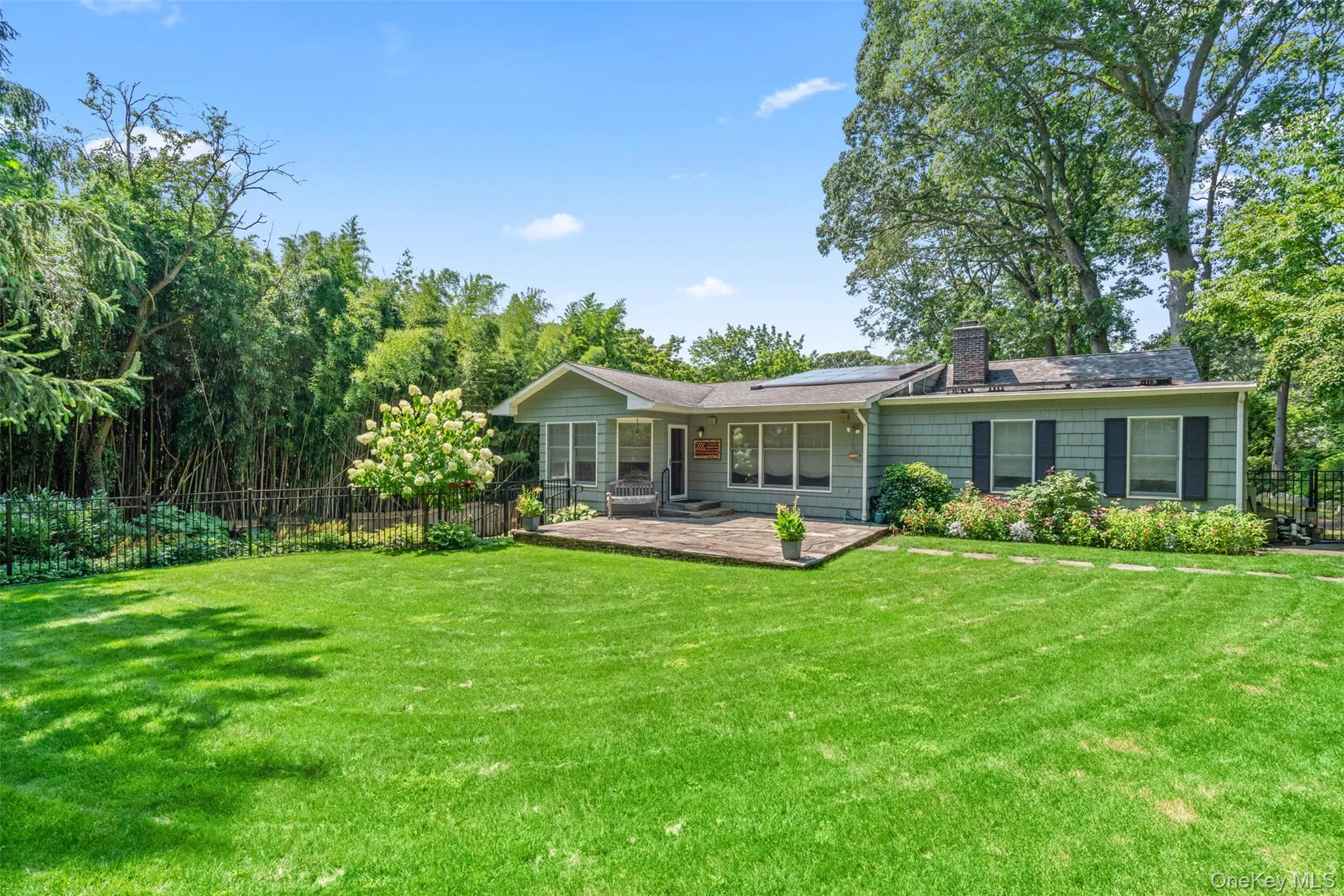 24 Preston Street, Huntington, NY, 3 Bedrooms Bedrooms, 7 Rooms Rooms,3 BathroomsBathrooms,Residential,For Rent,Preston,0,1026297 24 Preston Street, Huntington, NY, 3 Bedrooms Bedrooms, 7 Rooms Rooms,3 BathroomsBathrooms,Residential,For Rent,Preston,0,1026297