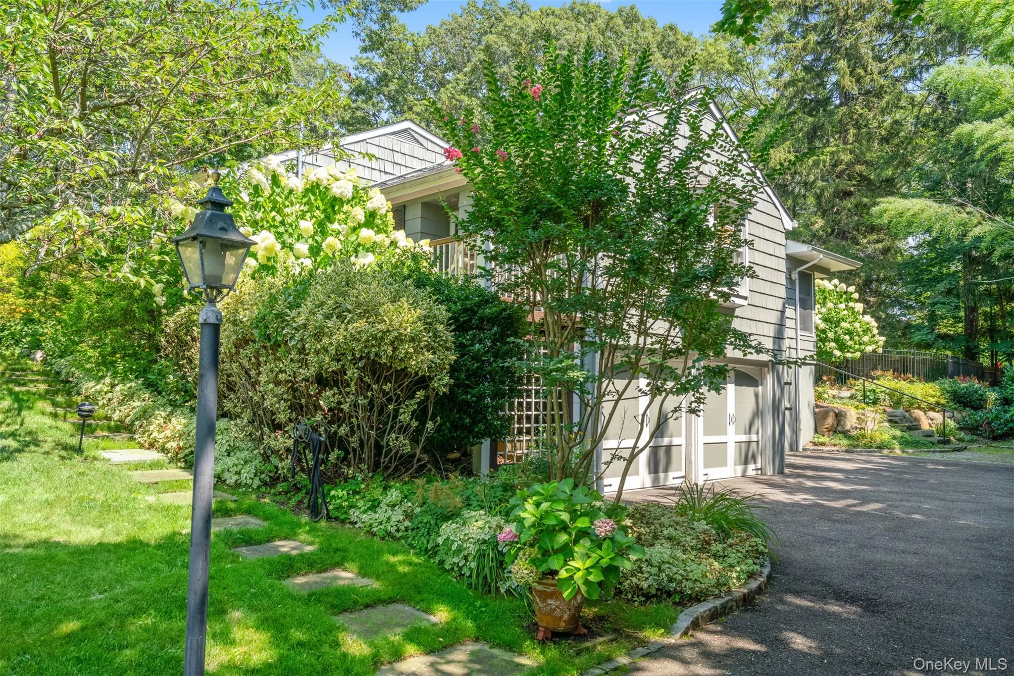 24 Preston Street, Huntington, NY, 3 Bedrooms Bedrooms, 7 Rooms Rooms,3 BathroomsBathrooms,Residential,For Rent,Preston,0,1026297 24 Preston Street, Huntington, NY, 3 Bedrooms Bedrooms, 7 Rooms Rooms,3 BathroomsBathrooms,Residential,For Rent,Preston,0,1026297