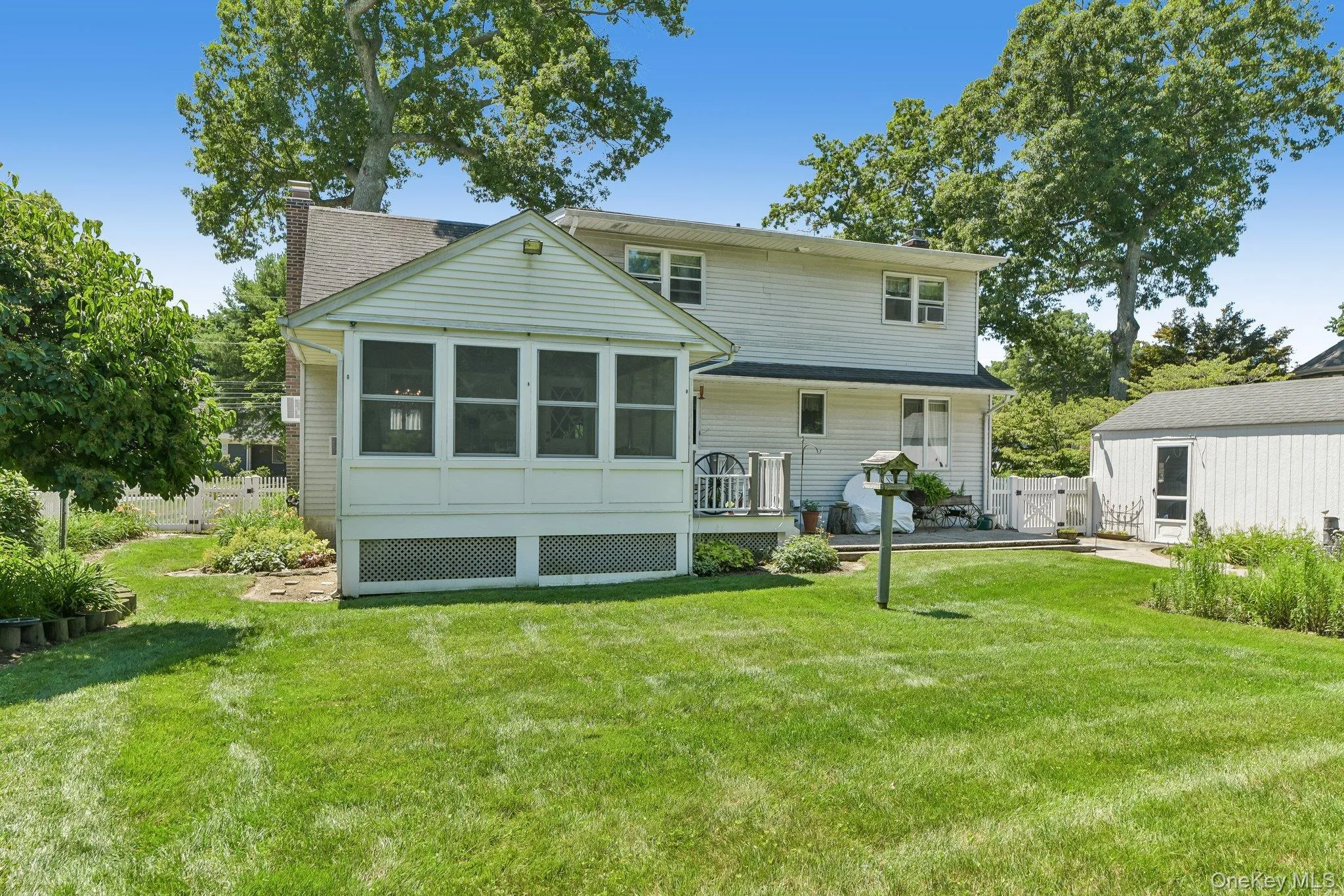 119 Brook Lane, Smithtown, NY, 4 Bedrooms Bedrooms, 9 Rooms Rooms,2 BathroomsBathrooms,Residential,For Rent,Brook,0,1026298 119 Brook Lane, Smithtown, NY, 4 Bedrooms Bedrooms, 9 Rooms Rooms,2 BathroomsBathrooms,Residential,For Rent,Brook,0,1026298