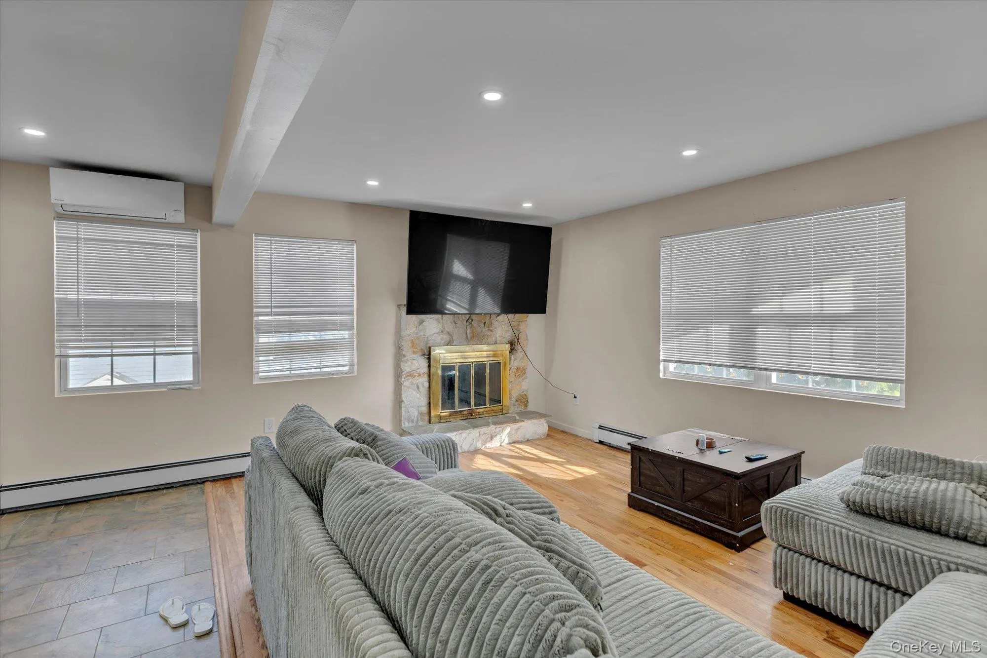 39 Elder Avenue, Brookhaven, NY, 6 Bedrooms Bedrooms, 10 Rooms Rooms,3 BathroomsBathrooms,Residential,For Rent,Elder,0,1026309 39 Elder Avenue, Brookhaven, NY, 6 Bedrooms Bedrooms, 10 Rooms Rooms,3 BathroomsBathrooms,Residential,For Rent,Elder,0,1026309