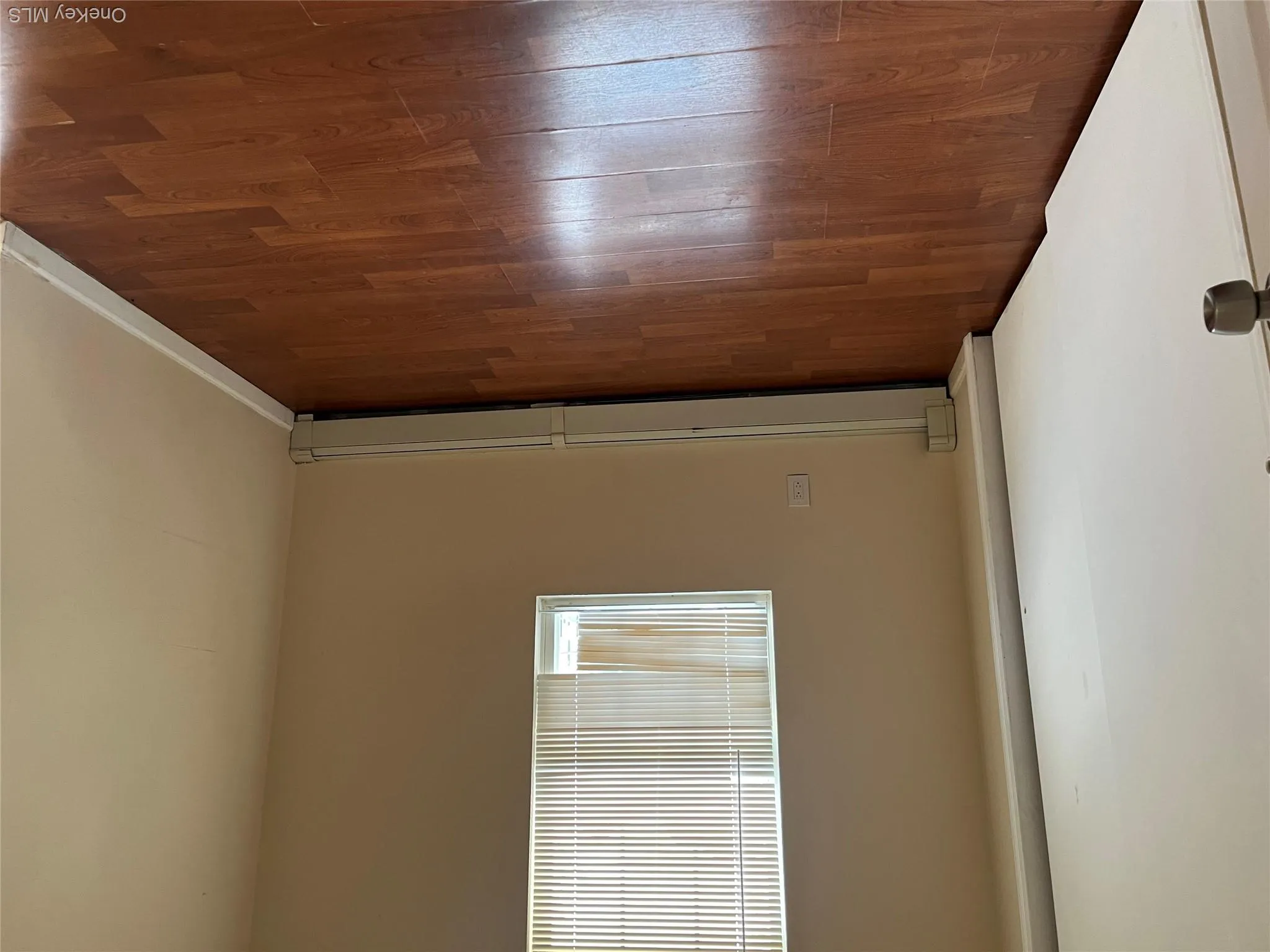 39 Elder Avenue, Brookhaven, NY, 6 Bedrooms Bedrooms, 10 Rooms Rooms,3 BathroomsBathrooms,Residential,For Rent,Elder,0,1026309 39 Elder Avenue, Brookhaven, NY, 6 Bedrooms Bedrooms, 10 Rooms Rooms,3 BathroomsBathrooms,Residential,For Rent,Elder,0,1026309