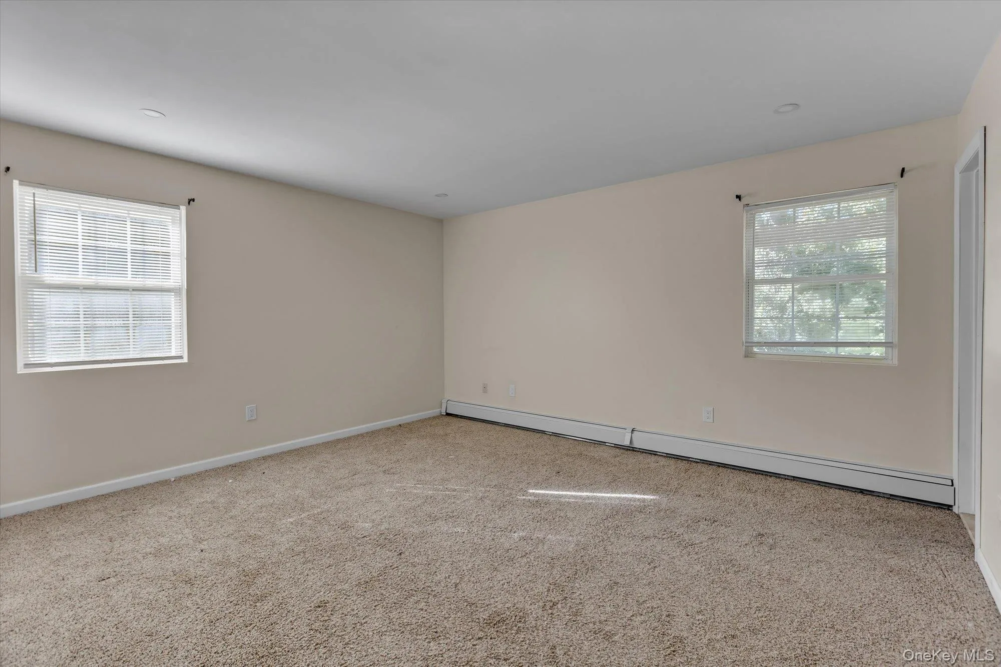 39 Elder Avenue, Brookhaven, NY, 6 Bedrooms Bedrooms, 10 Rooms Rooms,3 BathroomsBathrooms,Residential,For Rent,Elder,0,1026309 39 Elder Avenue, Brookhaven, NY, 6 Bedrooms Bedrooms, 10 Rooms Rooms,3 BathroomsBathrooms,Residential,For Rent,Elder,0,1026309