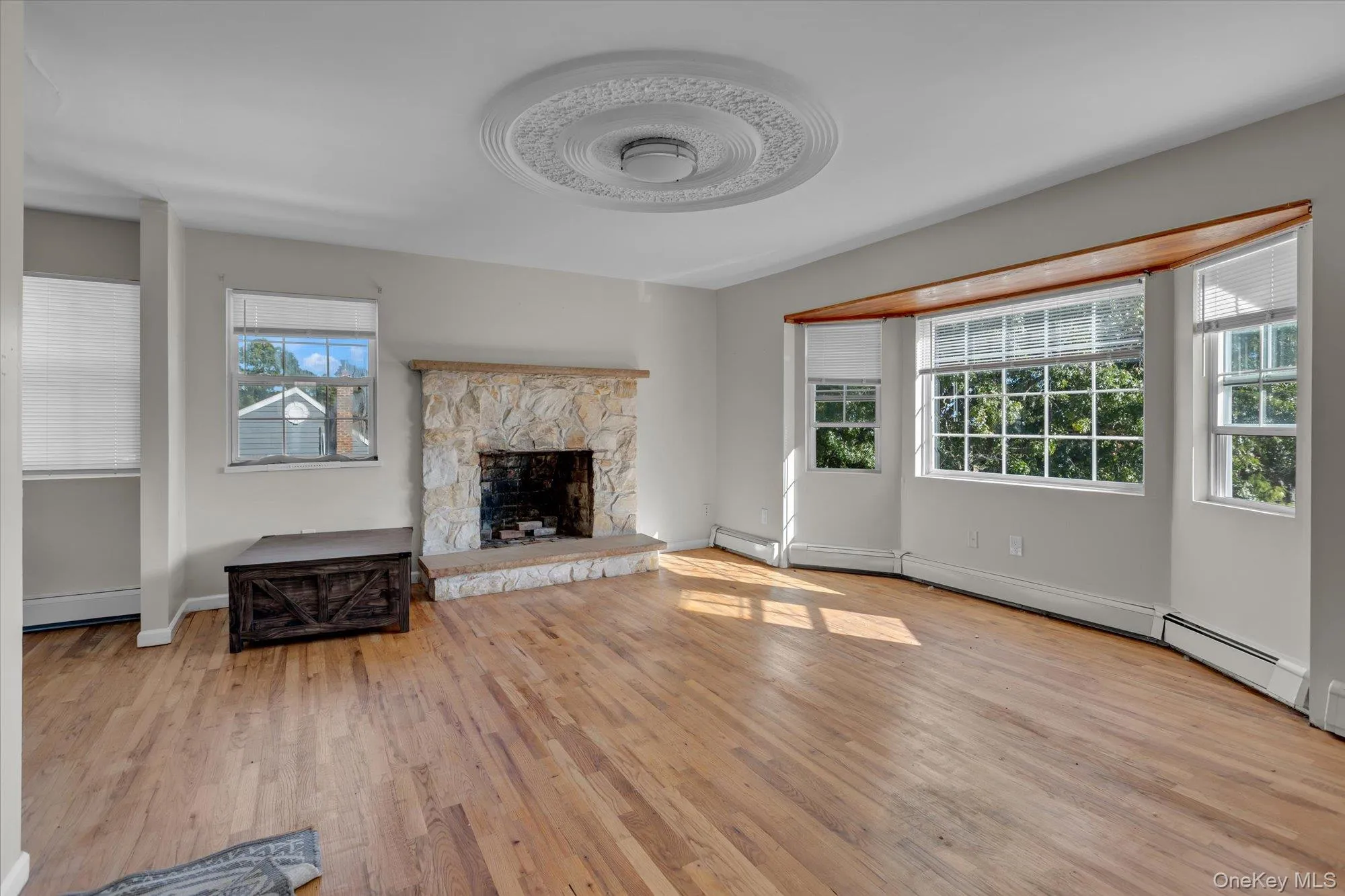 39 Elder Avenue, Brookhaven, NY, 6 Bedrooms Bedrooms, 10 Rooms Rooms,3 BathroomsBathrooms,Residential,For Rent,Elder,0,1026309 39 Elder Avenue, Brookhaven, NY, 6 Bedrooms Bedrooms, 10 Rooms Rooms,3 BathroomsBathrooms,Residential,For Rent,Elder,0,1026309