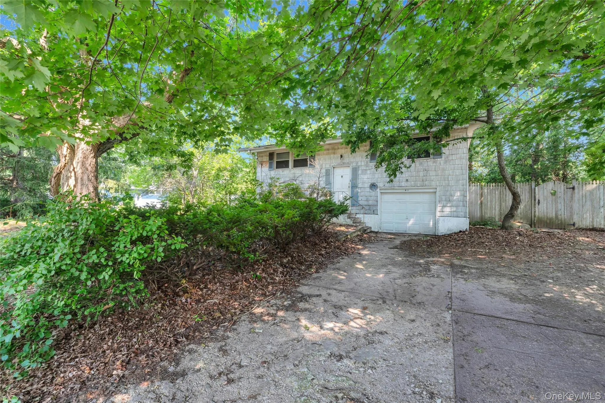41 Arrowhead Lane, Brookhaven, NY, 3 Bedrooms Bedrooms, 8 Rooms Rooms,1 BathroomBathrooms,Residential,For Rent,Arrowhead,0,1026315 41 Arrowhead Lane, Brookhaven, NY, 3 Bedrooms Bedrooms, 8 Rooms Rooms,1 BathroomBathrooms,Residential,For Rent,Arrowhead,0,1026315