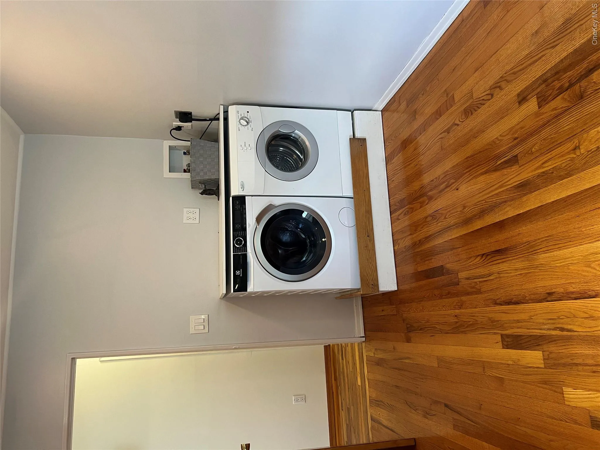56 Nehring Avenue, Babylon, NY, 3 Bedrooms Bedrooms, 6 Rooms Rooms,1 BathroomBathrooms,Residential Lease,For Rent,Nehring,0,1026316 56 Nehring Avenue, Babylon, NY, 3 Bedrooms Bedrooms, 6 Rooms Rooms,1 BathroomBathrooms,Residential Lease,For Rent,Nehring,0,1026316