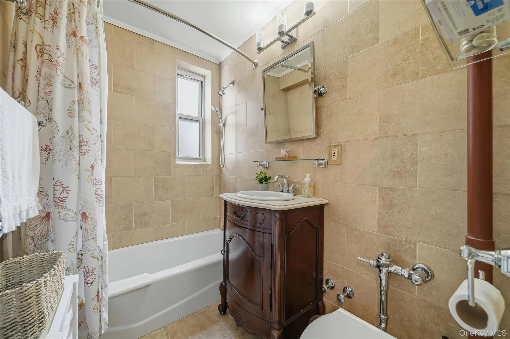 125 Bronx River Road, Yonkers, NY, 2 Bedrooms Bedrooms, 5 Rooms Rooms,1 BathroomBathrooms,Residential,For Rent,Bronx River,0,1026319 125 Bronx River Road, Yonkers, NY, 2 Bedrooms Bedrooms, 5 Rooms Rooms,1 BathroomBathrooms,Residential,For Rent,Bronx River,0,1026319