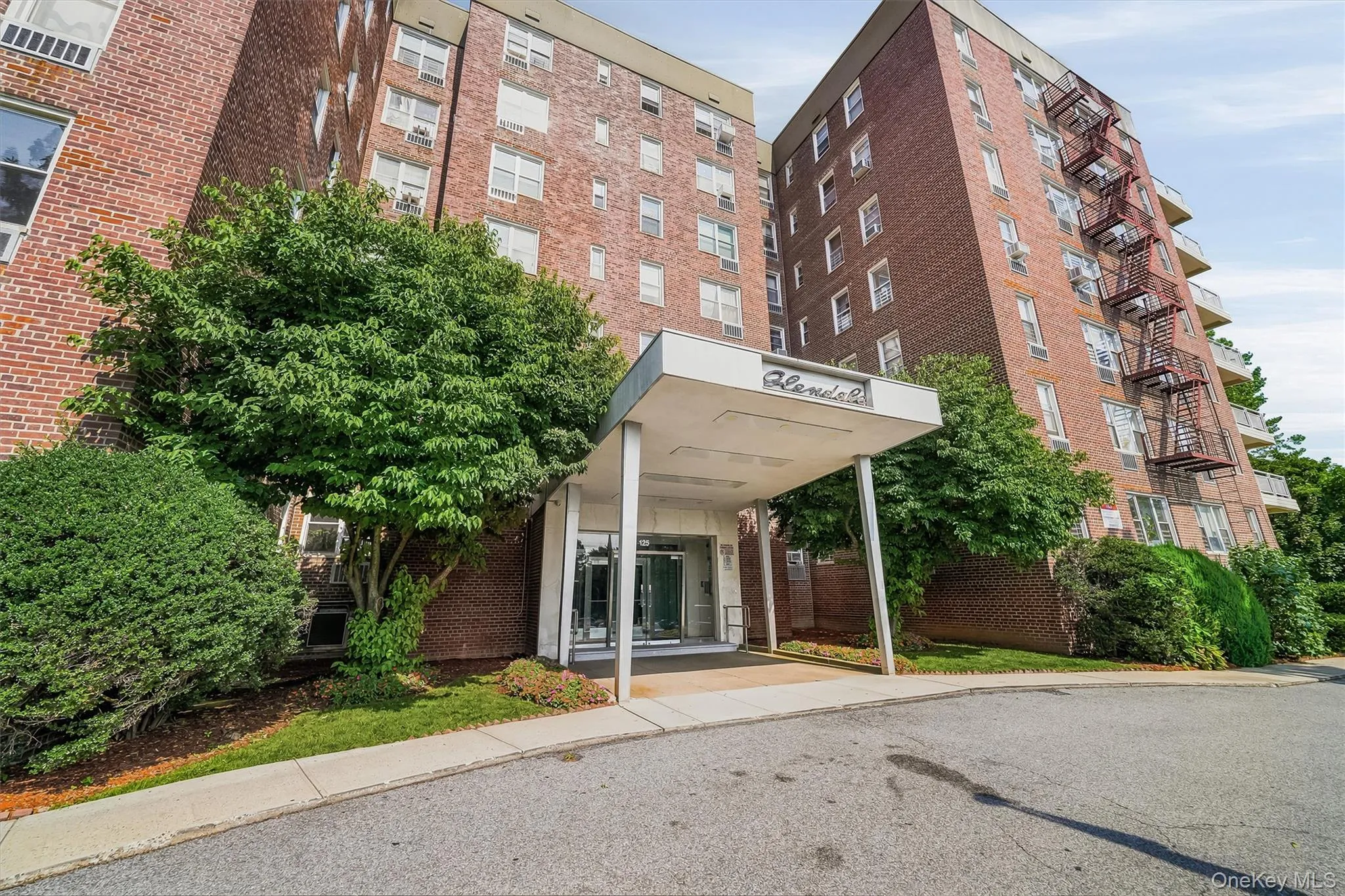 125 Bronx River Road, Yonkers, NY, 2 Bedrooms Bedrooms, 5 Rooms Rooms,1 BathroomBathrooms,Residential,For Rent,Bronx River,0,1026319 125 Bronx River Road, Yonkers, NY, 2 Bedrooms Bedrooms, 5 Rooms Rooms,1 BathroomBathrooms,Residential,For Rent,Bronx River,0,1026319