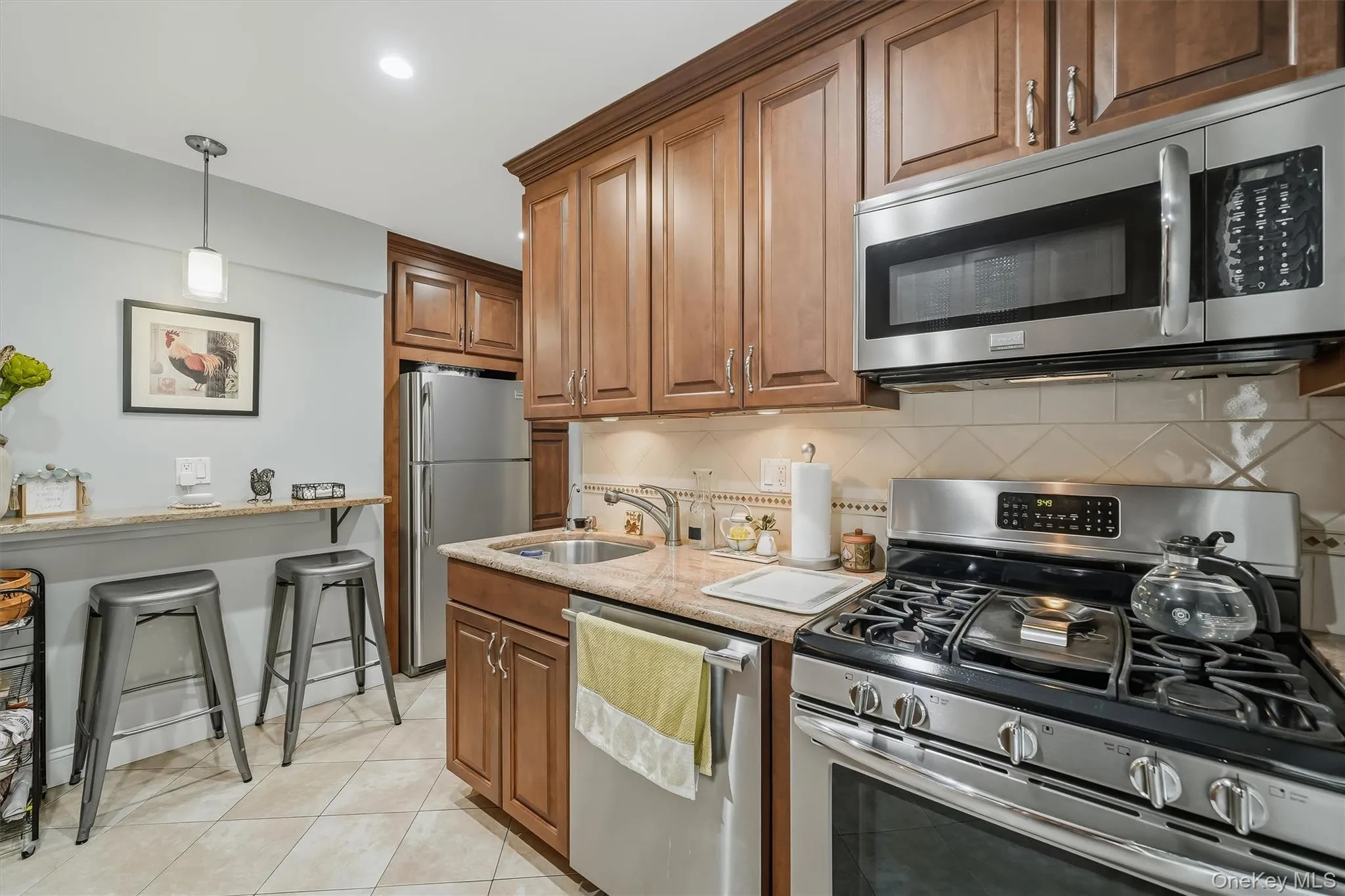 125 Bronx River Road, Yonkers, NY, 2 Bedrooms Bedrooms, 5 Rooms Rooms,1 BathroomBathrooms,Residential,For Rent,Bronx River,0,1026319 125 Bronx River Road, Yonkers, NY, 2 Bedrooms Bedrooms, 5 Rooms Rooms,1 BathroomBathrooms,Residential,For Rent,Bronx River,0,1026319