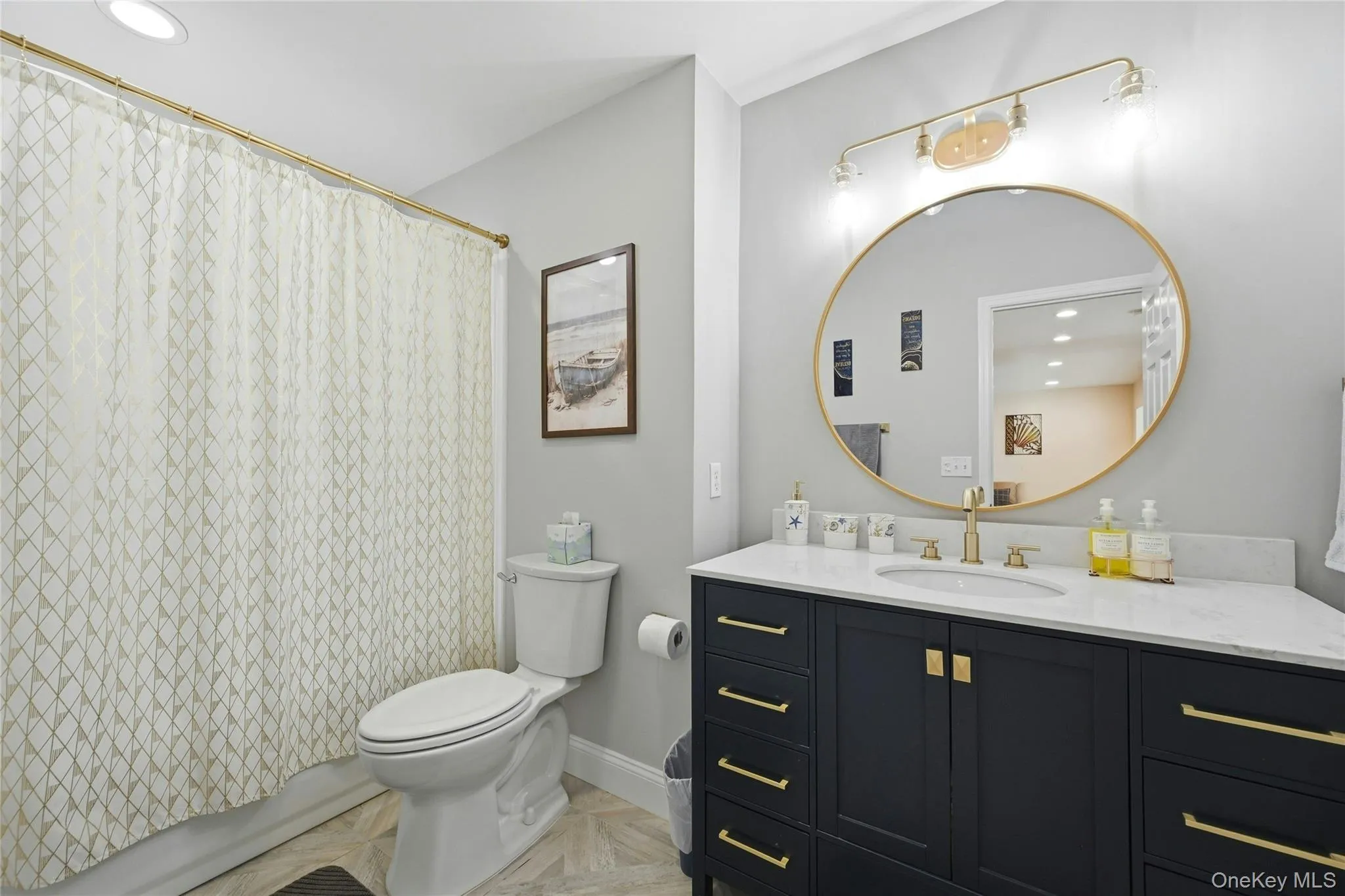 Updated Bath on upper level Updated Bath on upper level