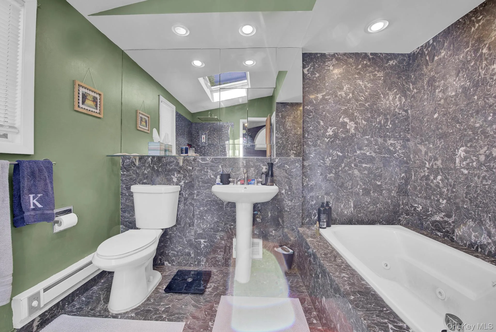 3477 Woodward Street, Hempstead, NY, 3 Bedrooms Bedrooms, 7 Rooms Rooms,2 BathroomsBathrooms,Residential,For Rent,Woodward,0,1026328 3477 Woodward Street, Hempstead, NY, 3 Bedrooms Bedrooms, 7 Rooms Rooms,2 BathroomsBathrooms,Residential,For Rent,Woodward,0,1026328