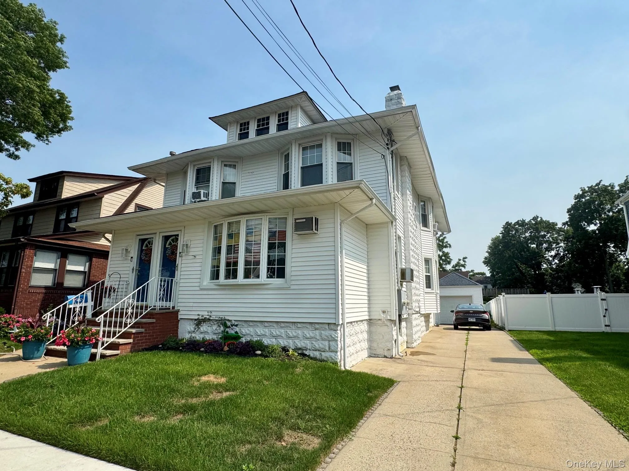 100 Davison Avenue, Hempstead, NY, 2 Bedrooms Bedrooms, 4 Rooms Rooms,1 BathroomBathrooms,Residential Lease,For Rent,Davison,0,1026329 100 Davison Avenue, Hempstead, NY, 2 Bedrooms Bedrooms, 4 Rooms Rooms,1 BathroomBathrooms,Residential Lease,For Rent,Davison,0,1026329
