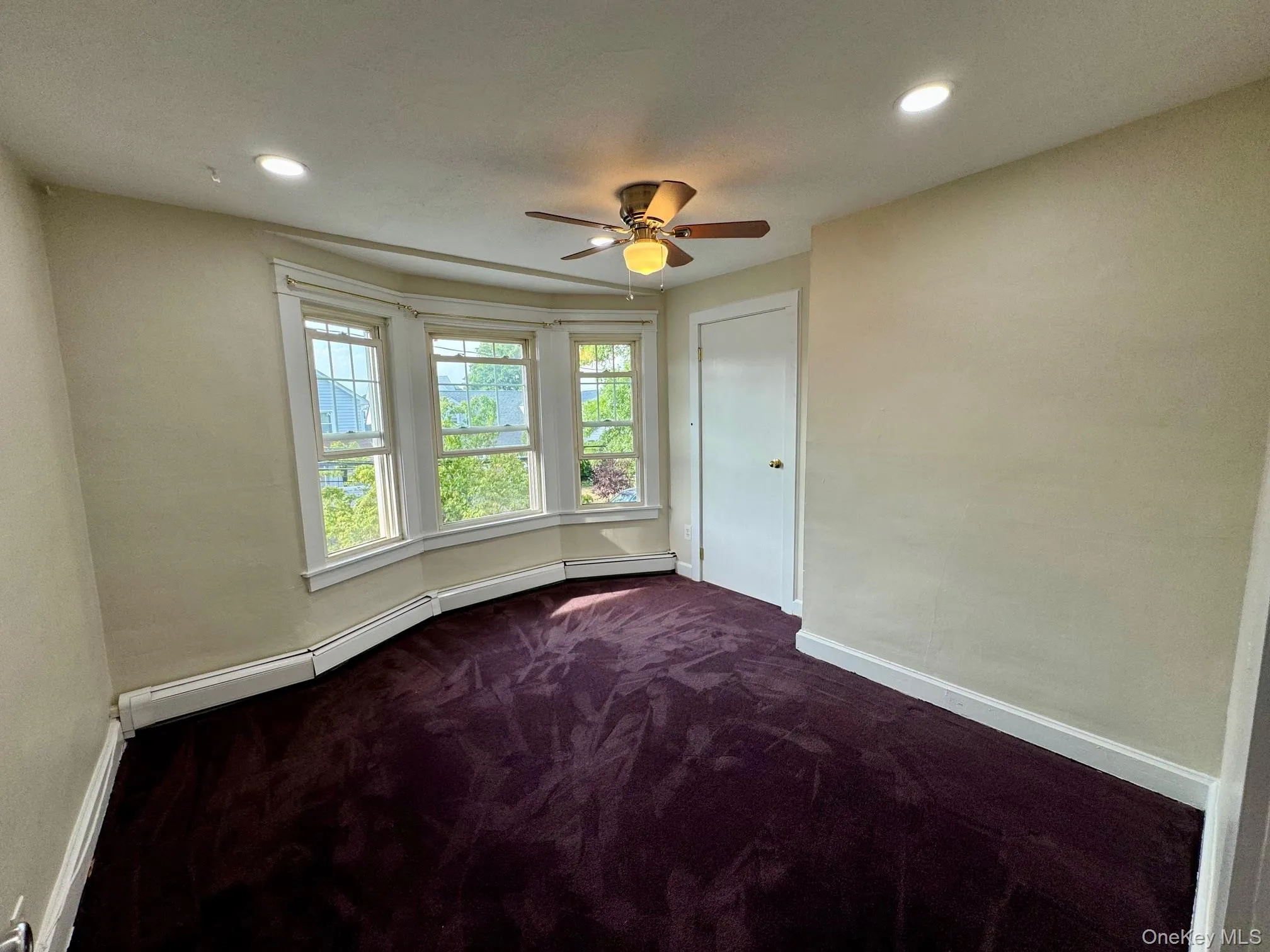 100 Davison Avenue, Hempstead, NY, 2 Bedrooms Bedrooms, 4 Rooms Rooms,1 BathroomBathrooms,Residential Lease,For Rent,Davison,0,1026329 100 Davison Avenue, Hempstead, NY, 2 Bedrooms Bedrooms, 4 Rooms Rooms,1 BathroomBathrooms,Residential Lease,For Rent,Davison,0,1026329