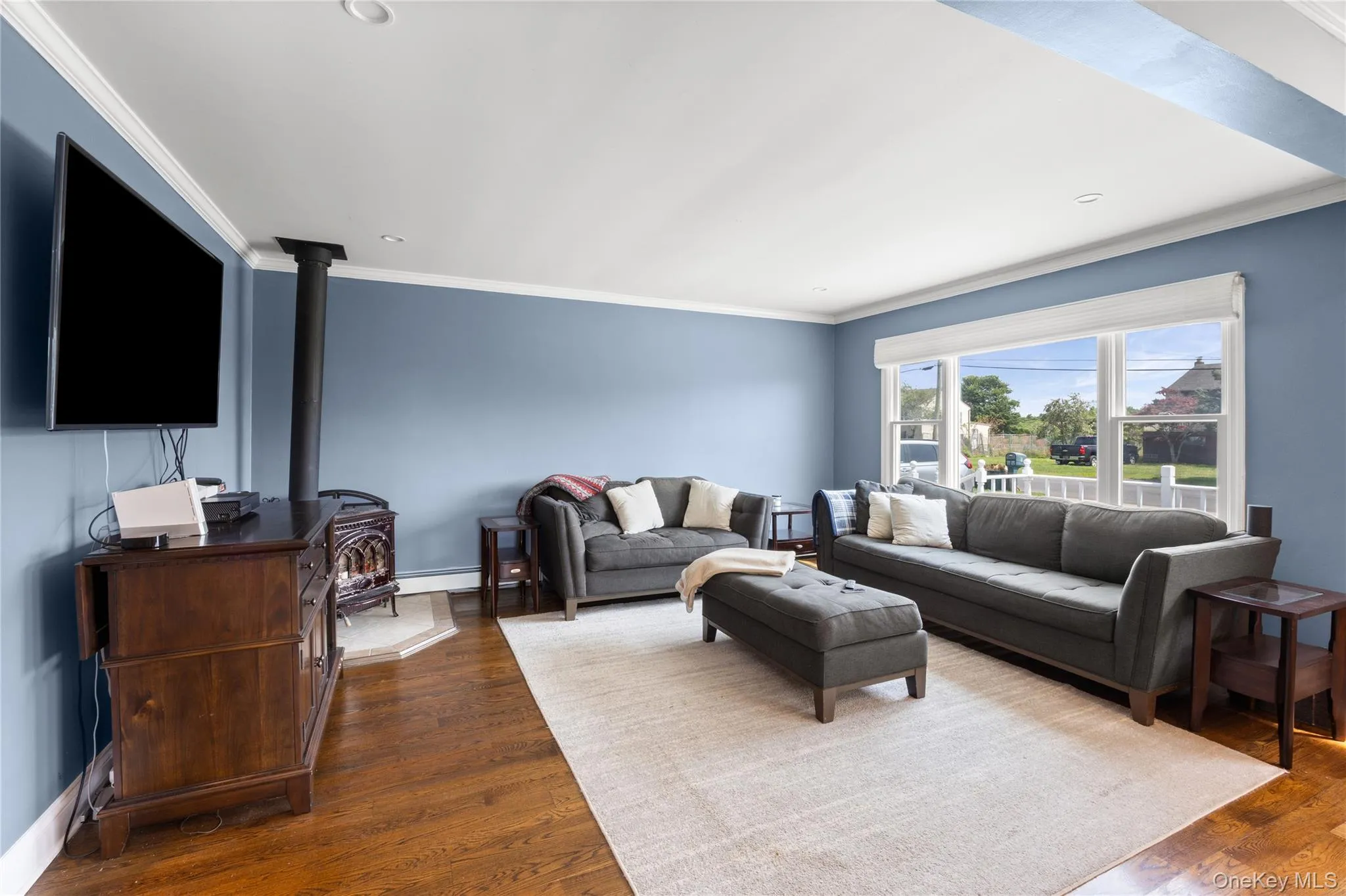 7 Edwards Drive, Brookhaven, NY, 3 Bedrooms Bedrooms, 5 Rooms Rooms,1 BathroomBathrooms,Residential,For Rent,Edwards,0,1026337 7 Edwards Drive, Brookhaven, NY, 3 Bedrooms Bedrooms, 5 Rooms Rooms,1 BathroomBathrooms,Residential,For Rent,Edwards,0,1026337