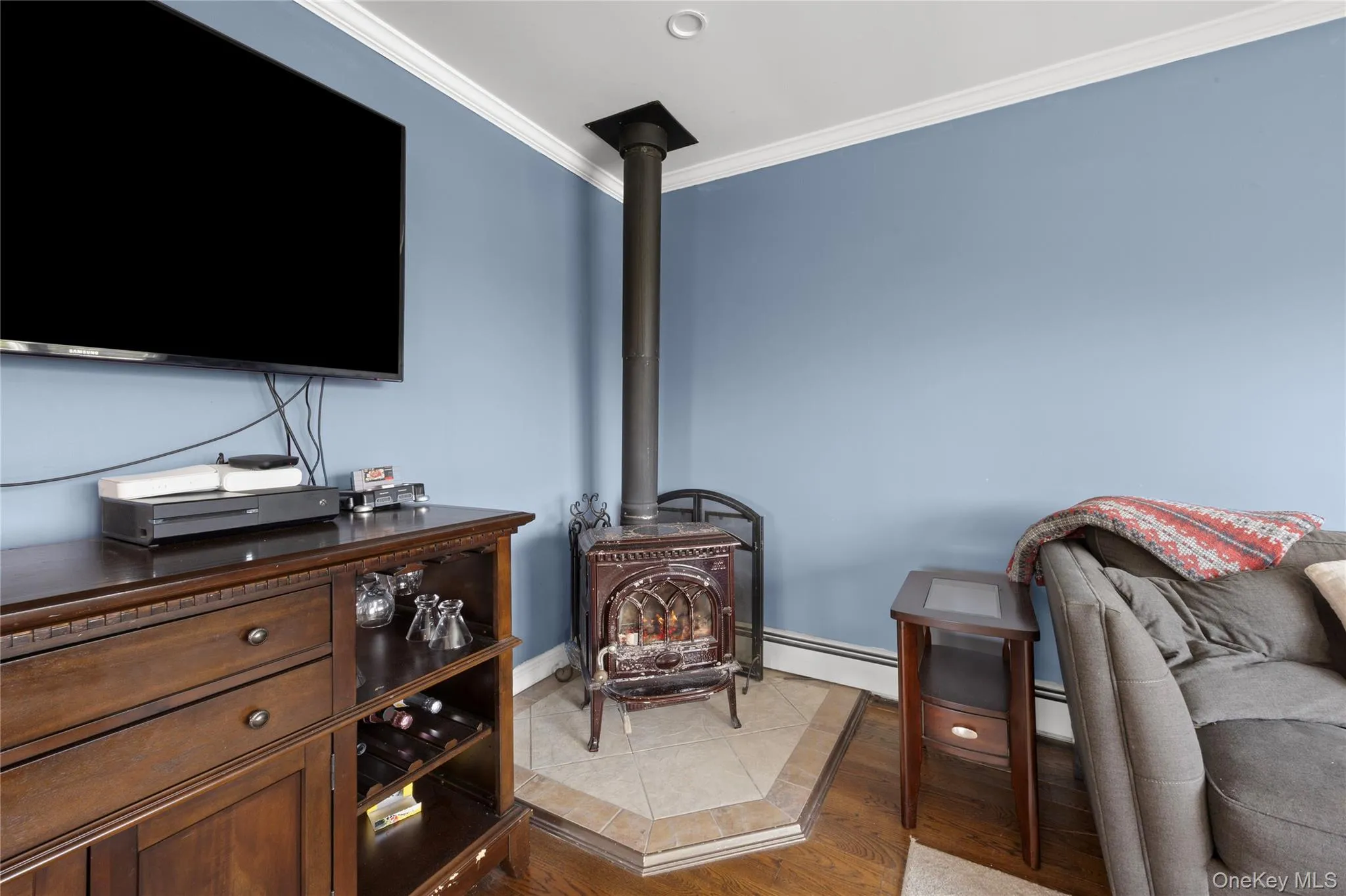 7 Edwards Drive, Brookhaven, NY, 3 Bedrooms Bedrooms, 5 Rooms Rooms,1 BathroomBathrooms,Residential,For Rent,Edwards,0,1026337 7 Edwards Drive, Brookhaven, NY, 3 Bedrooms Bedrooms, 5 Rooms Rooms,1 BathroomBathrooms,Residential,For Rent,Edwards,0,1026337