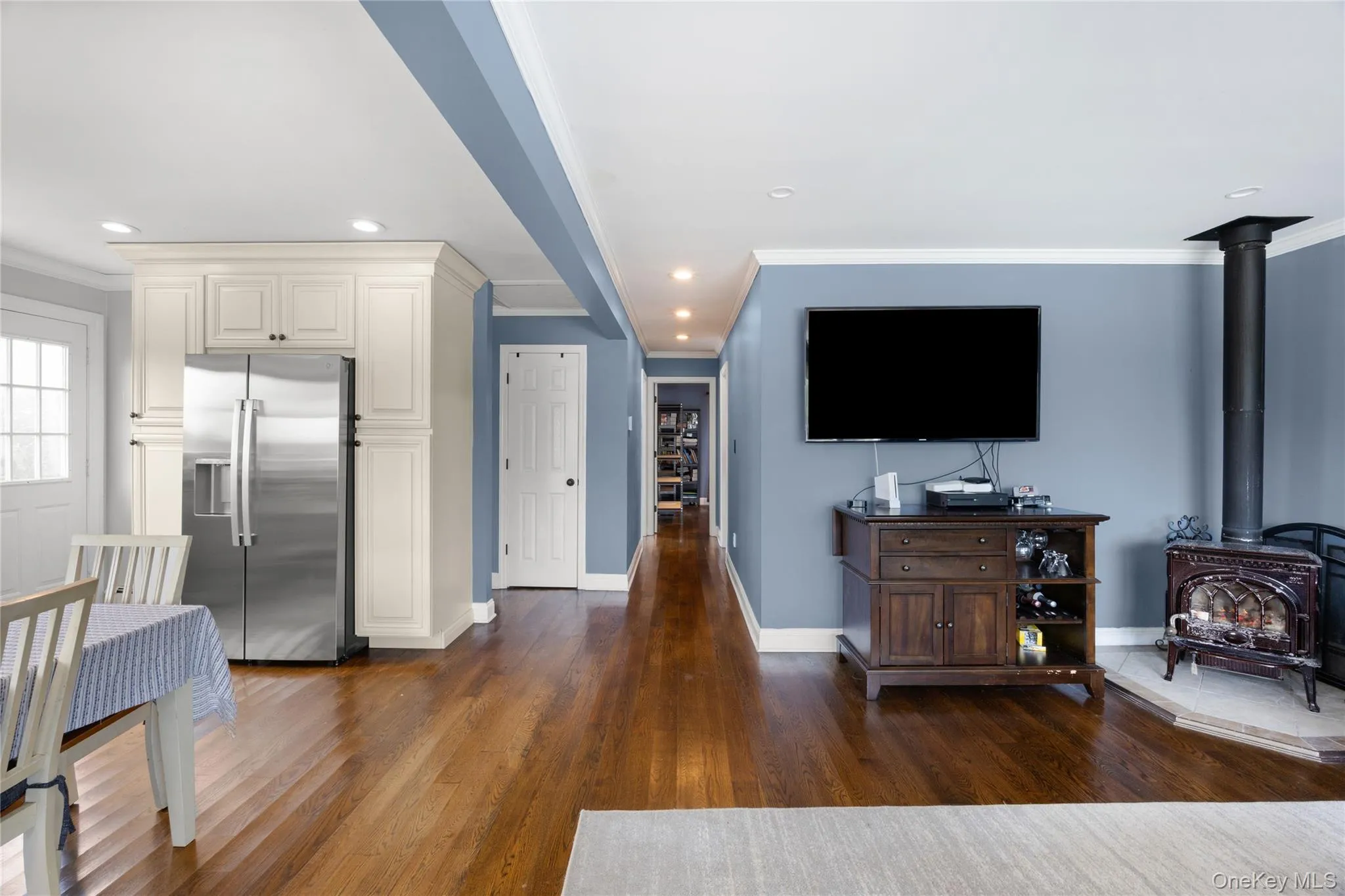 7 Edwards Drive, Brookhaven, NY, 3 Bedrooms Bedrooms, 5 Rooms Rooms,1 BathroomBathrooms,Residential,For Rent,Edwards,0,1026337 7 Edwards Drive, Brookhaven, NY, 3 Bedrooms Bedrooms, 5 Rooms Rooms,1 BathroomBathrooms,Residential,For Rent,Edwards,0,1026337