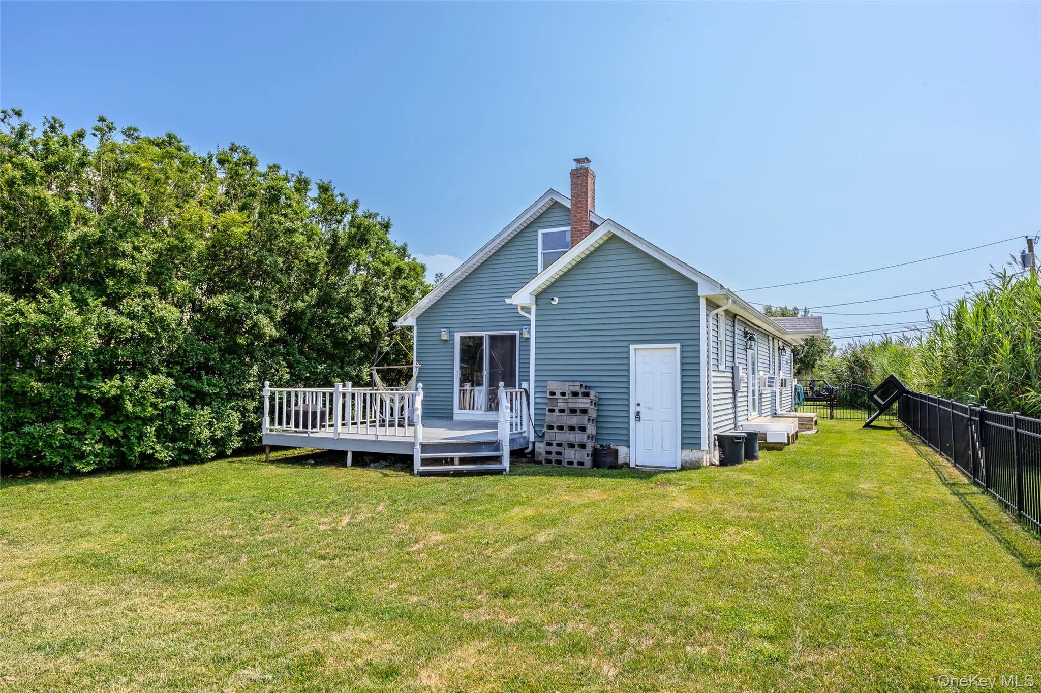 7 Edwards Drive, Brookhaven, NY, 3 Bedrooms Bedrooms, 5 Rooms Rooms,1 BathroomBathrooms,Residential,For Rent,Edwards,0,1026337 7 Edwards Drive, Brookhaven, NY, 3 Bedrooms Bedrooms, 5 Rooms Rooms,1 BathroomBathrooms,Residential,For Rent,Edwards,0,1026337