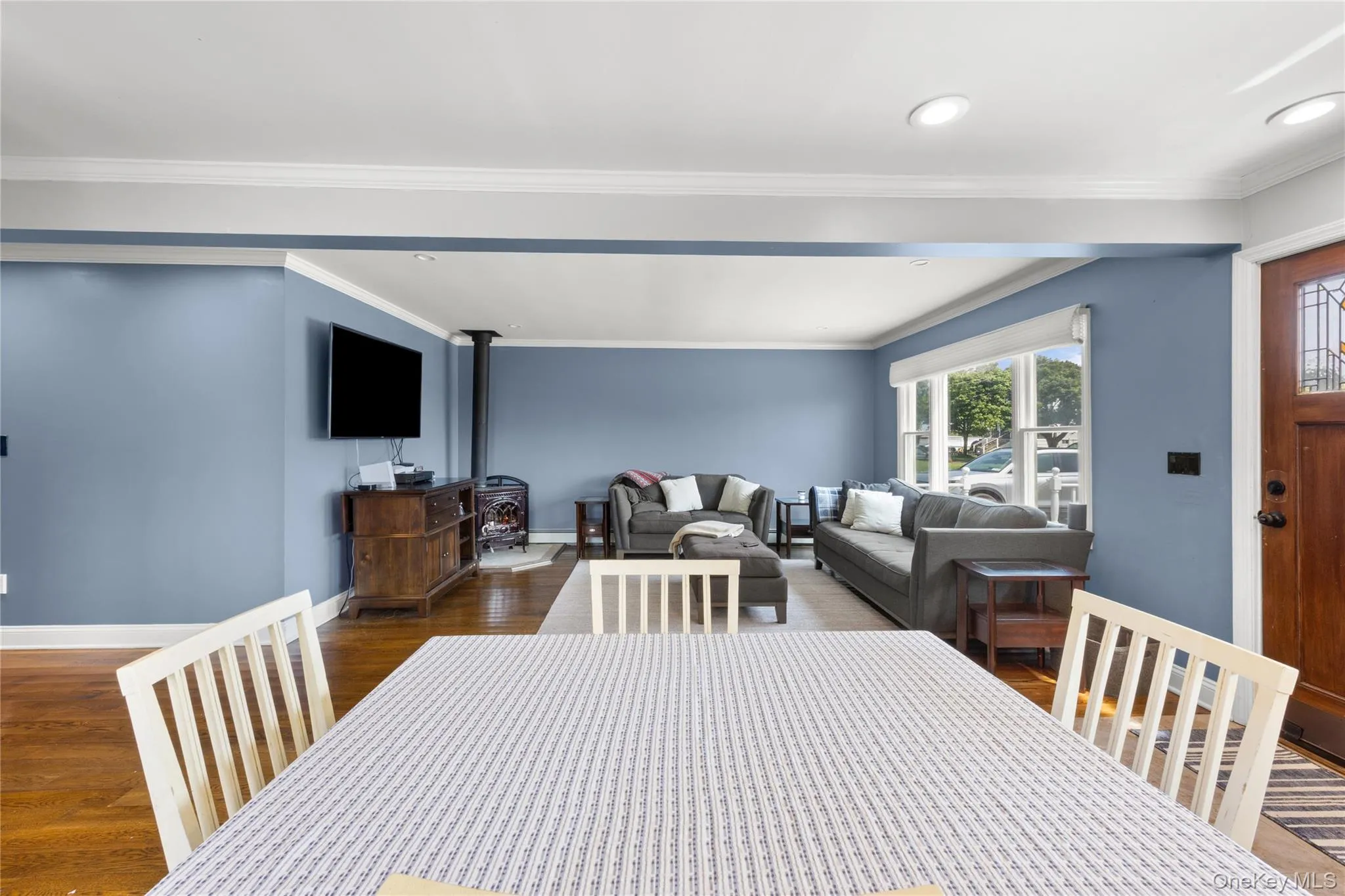 7 Edwards Drive, Brookhaven, NY, 3 Bedrooms Bedrooms, 5 Rooms Rooms,1 BathroomBathrooms,Residential,For Rent,Edwards,0,1026337 7 Edwards Drive, Brookhaven, NY, 3 Bedrooms Bedrooms, 5 Rooms Rooms,1 BathroomBathrooms,Residential,For Rent,Edwards,0,1026337