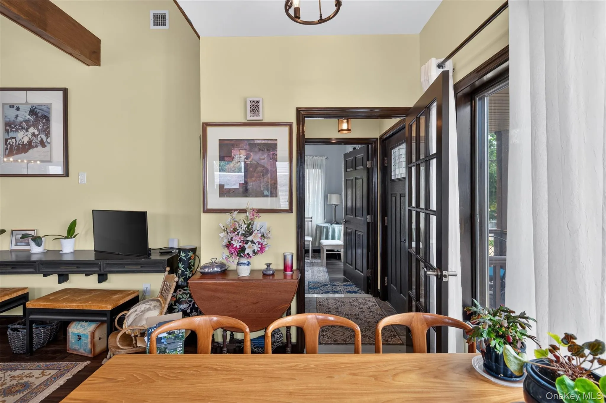 6 Howard Road, Oyster Bay, NY, 2 Bedrooms Bedrooms, 5 Rooms Rooms,3 BathroomsBathrooms,Residential,For Rent,Howard,0,1026338 6 Howard Road, Oyster Bay, NY, 2 Bedrooms Bedrooms, 5 Rooms Rooms,3 BathroomsBathrooms,Residential,For Rent,Howard,0,1026338
