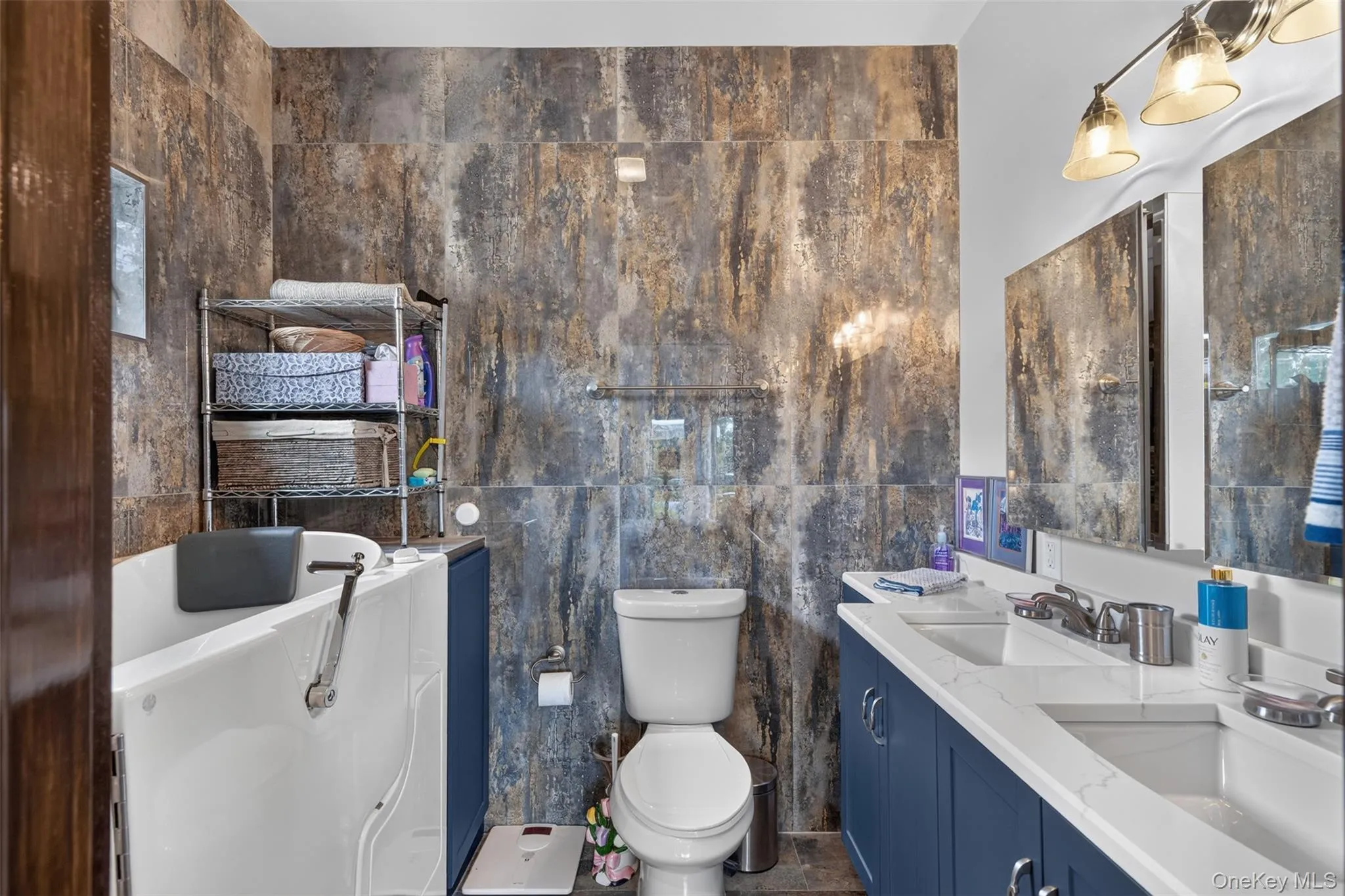 6 Howard Road, Oyster Bay, NY, 2 Bedrooms Bedrooms, 5 Rooms Rooms,3 BathroomsBathrooms,Residential,For Rent,Howard,0,1026338 6 Howard Road, Oyster Bay, NY, 2 Bedrooms Bedrooms, 5 Rooms Rooms,3 BathroomsBathrooms,Residential,For Rent,Howard,0,1026338