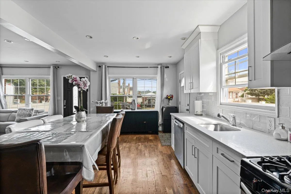 18710 121st Avenue, New York, NY, 4 Bedrooms Bedrooms, 8 Rooms Rooms,2 BathroomsBathrooms,Residential,For Rent,121st,0,1026341 18710 121st Avenue, New York, NY, 4 Bedrooms Bedrooms, 8 Rooms Rooms,2 BathroomsBathrooms,Residential,For Rent,121st,0,1026341