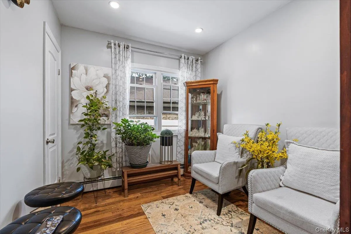 18710 121st Avenue, New York, NY, 4 Bedrooms Bedrooms, 8 Rooms Rooms,2 BathroomsBathrooms,Residential,For Rent,121st,0,1026341 18710 121st Avenue, New York, NY, 4 Bedrooms Bedrooms, 8 Rooms Rooms,2 BathroomsBathrooms,Residential,For Rent,121st,0,1026341