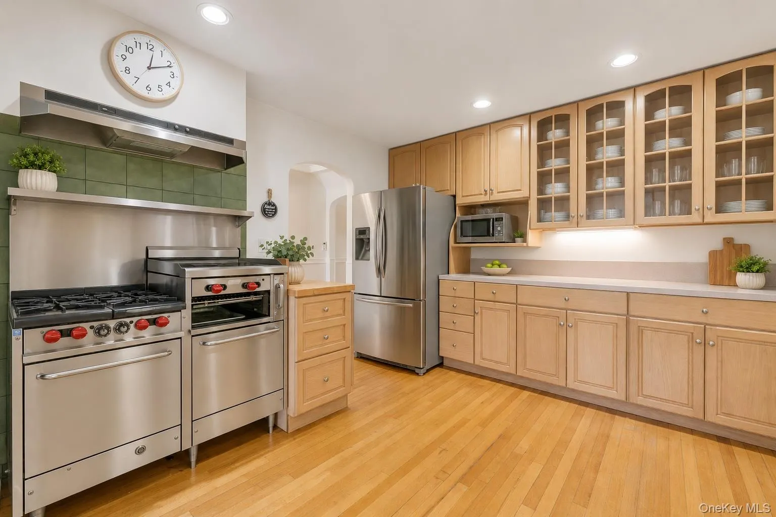 230 Islip Road, Islip, NY, 7 Bedrooms Bedrooms, 16 Rooms Rooms,4 BathroomsBathrooms,Residential,For Rent,Islip,0,1026344 230 Islip Road, Islip, NY, 7 Bedrooms Bedrooms, 16 Rooms Rooms,4 BathroomsBathrooms,Residential,For Rent,Islip,0,1026344