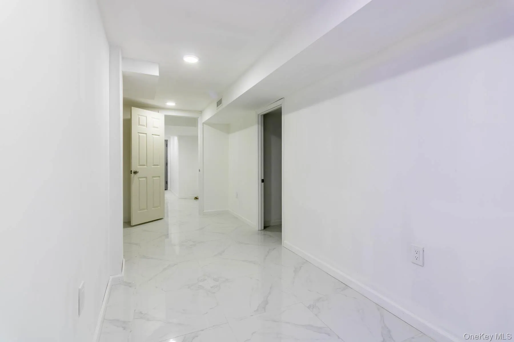 8431 Beverly Road, New York, NY, 4 Bedrooms Bedrooms, 8 Rooms Rooms,2 BathroomsBathrooms,Residential Lease,For Rent,Beverly,0,1026347 8431 Beverly Road, New York, NY, 4 Bedrooms Bedrooms, 8 Rooms Rooms,2 BathroomsBathrooms,Residential Lease,For Rent,Beverly,0,1026347