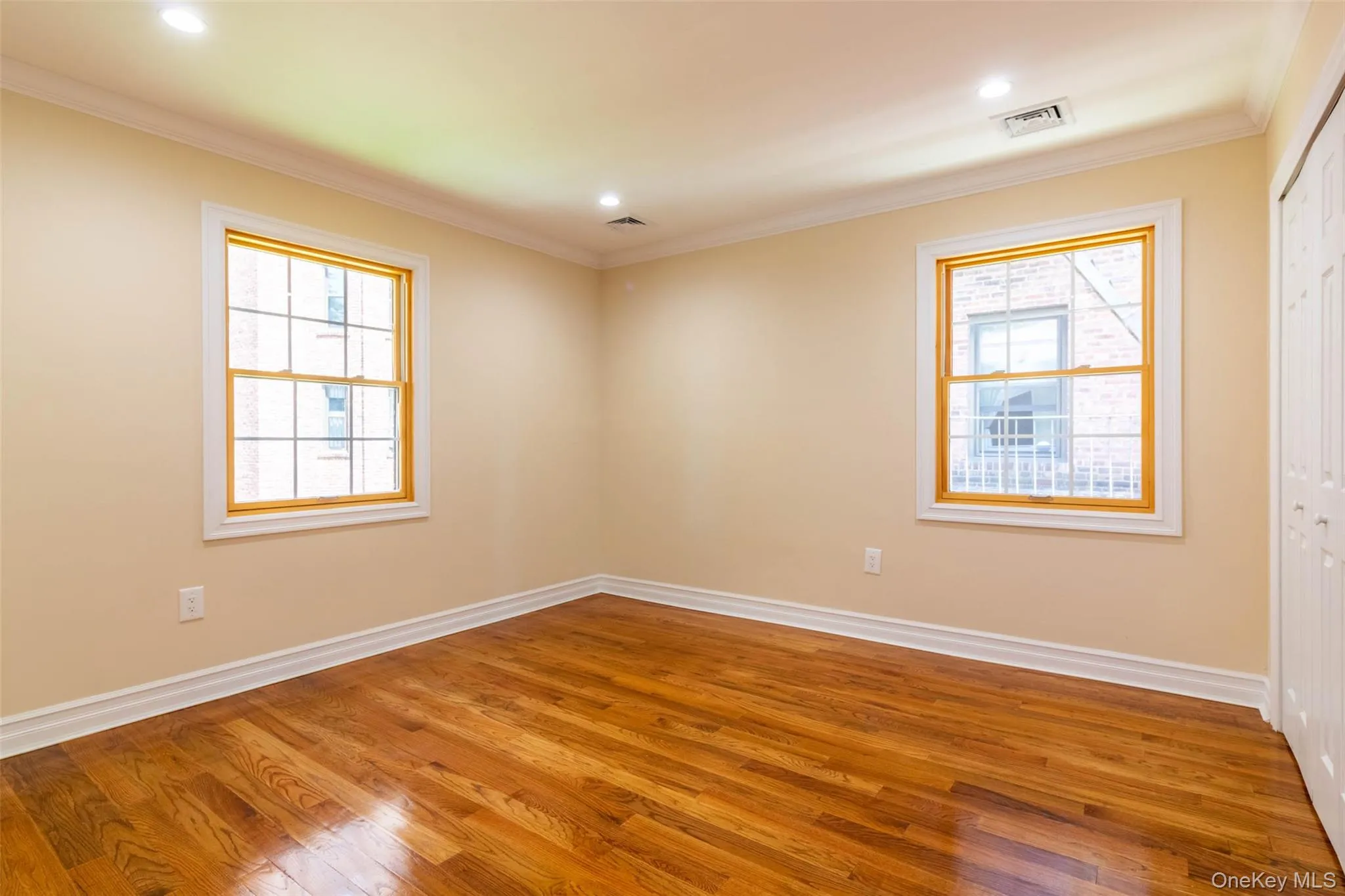 8431 Beverly Road, New York, NY, 4 Bedrooms Bedrooms, 8 Rooms Rooms,2 BathroomsBathrooms,Residential Lease,For Rent,Beverly,0,1026347 8431 Beverly Road, New York, NY, 4 Bedrooms Bedrooms, 8 Rooms Rooms,2 BathroomsBathrooms,Residential Lease,For Rent,Beverly,0,1026347