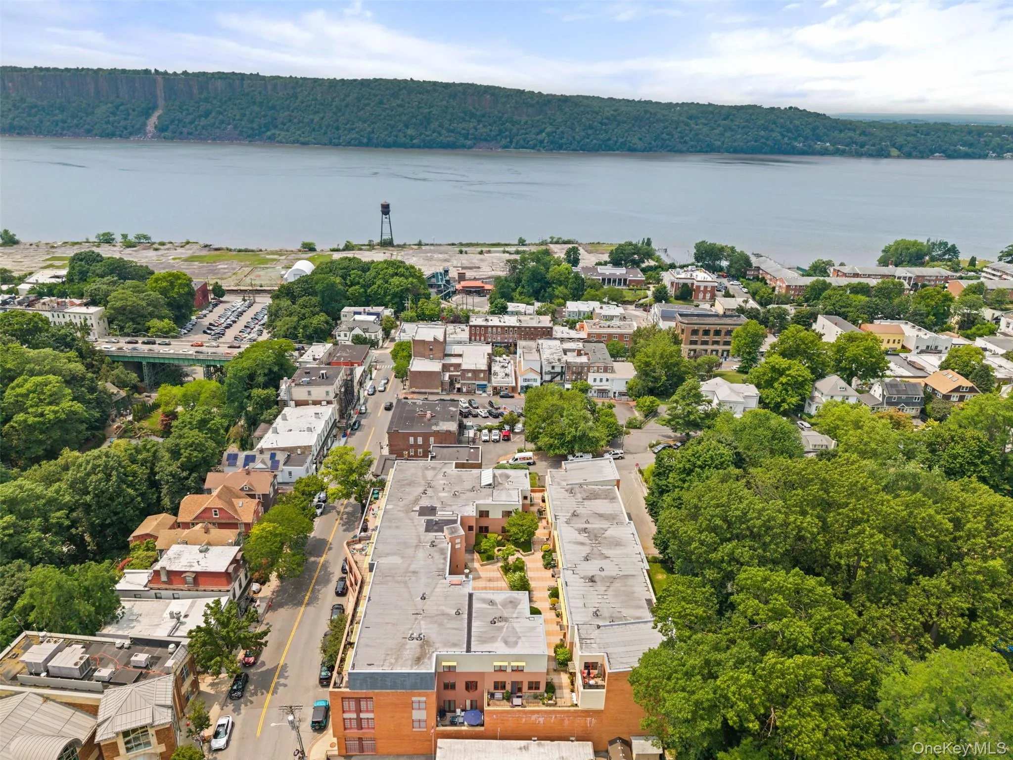 45 Main Street, Greenburgh, NY, 3 Bedrooms Bedrooms, 6 Rooms Rooms,2 BathroomsBathrooms,Residential,For Rent,Main,0,1026349 45 Main Street, Greenburgh, NY, 3 Bedrooms Bedrooms, 6 Rooms Rooms,2 BathroomsBathrooms,Residential,For Rent,Main,0,1026349