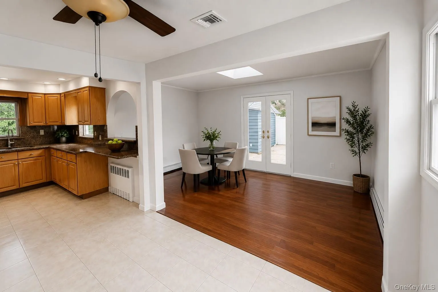 51 Hollywood Avenue, Babylon, NY, 3 Bedrooms Bedrooms, 7 Rooms Rooms,2 BathroomsBathrooms,Residential,For Rent,Hollywood,0,1026358 51 Hollywood Avenue, Babylon, NY, 3 Bedrooms Bedrooms, 7 Rooms Rooms,2 BathroomsBathrooms,Residential,For Rent,Hollywood,0,1026358