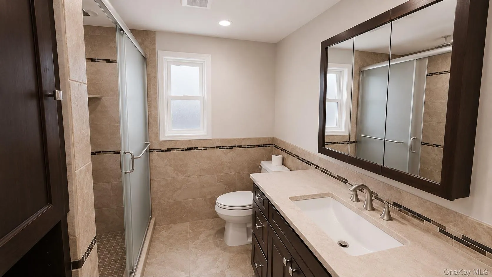 51 Hollywood Avenue, Babylon, NY, 3 Bedrooms Bedrooms, 7 Rooms Rooms,2 BathroomsBathrooms,Residential,For Rent,Hollywood,0,1026358 51 Hollywood Avenue, Babylon, NY, 3 Bedrooms Bedrooms, 7 Rooms Rooms,2 BathroomsBathrooms,Residential,For Rent,Hollywood,0,1026358
