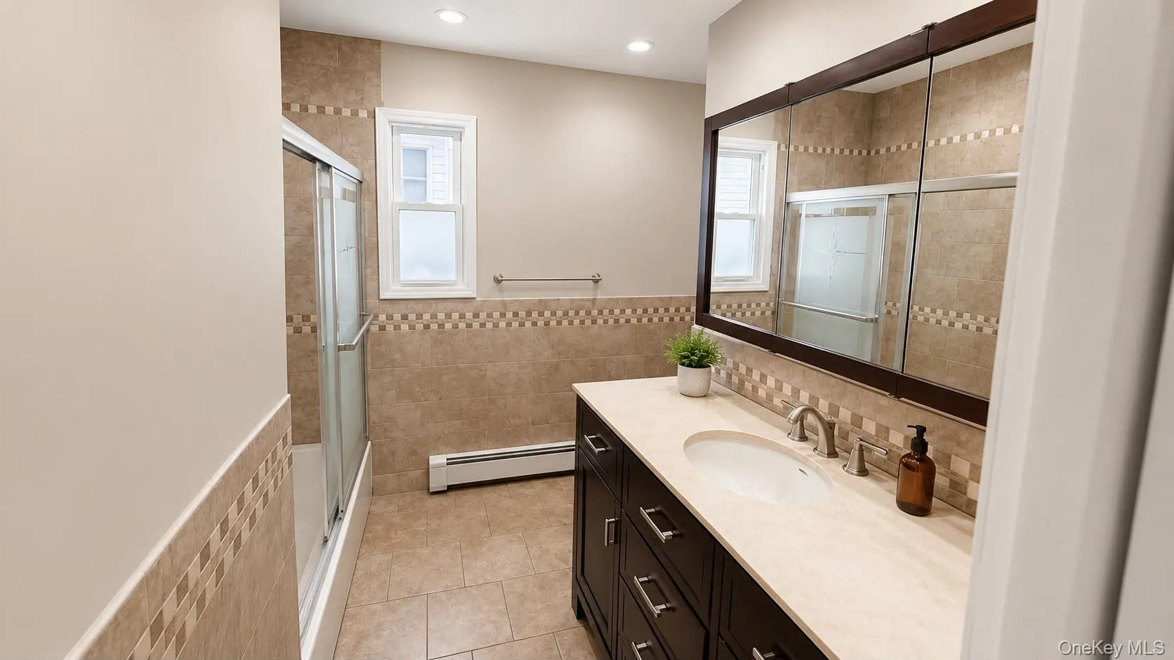 51 Hollywood Avenue, Babylon, NY, 3 Bedrooms Bedrooms, 7 Rooms Rooms,2 BathroomsBathrooms,Residential,For Rent,Hollywood,0,1026358 51 Hollywood Avenue, Babylon, NY, 3 Bedrooms Bedrooms, 7 Rooms Rooms,2 BathroomsBathrooms,Residential,For Rent,Hollywood,0,1026358