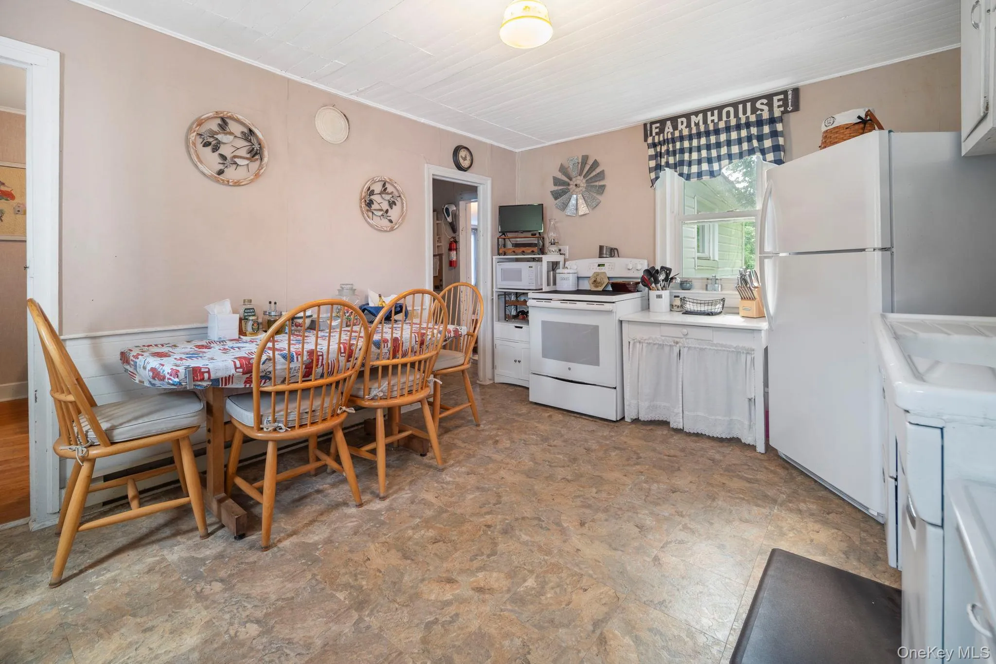 1841 State route 10 Route, Jefferson, NY, 3 Bedrooms Bedrooms, 7 Rooms Rooms,1 BathroomBathrooms,Residential,For Rent,State route 10,0,1026360 1841 State route 10 Route, Jefferson, NY, 3 Bedrooms Bedrooms, 7 Rooms Rooms,1 BathroomBathrooms,Residential,For Rent,State route 10,0,1026360