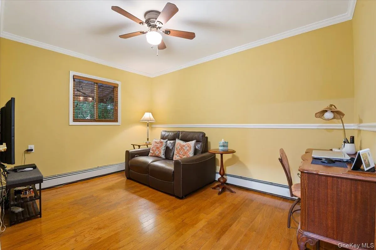 2nd Bedroom on Main Level with Lots of Closets and Hardwood Floors 2nd Bedroom on Main Level with Lots of Closets and Hardwood Floors