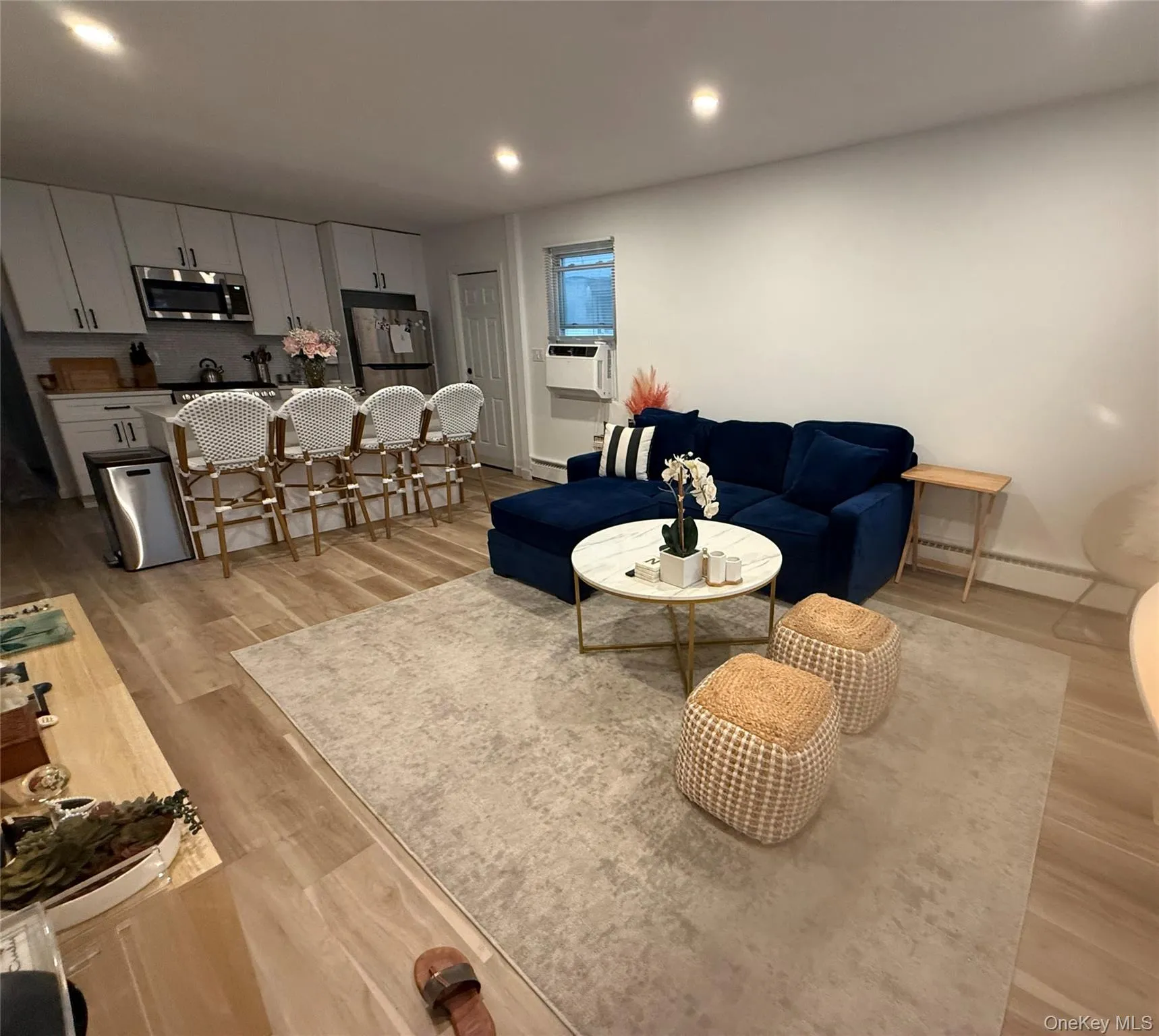 624 Broadway, Long Beach, NY, 1 Bedroom Bedrooms, 3 Rooms Rooms,1 BathroomBathrooms,Residential Lease,For Rent,Broadway,0,1026364 624 Broadway, Long Beach, NY, 1 Bedroom Bedrooms, 3 Rooms Rooms,1 BathroomBathrooms,Residential Lease,For Rent,Broadway,0,1026364