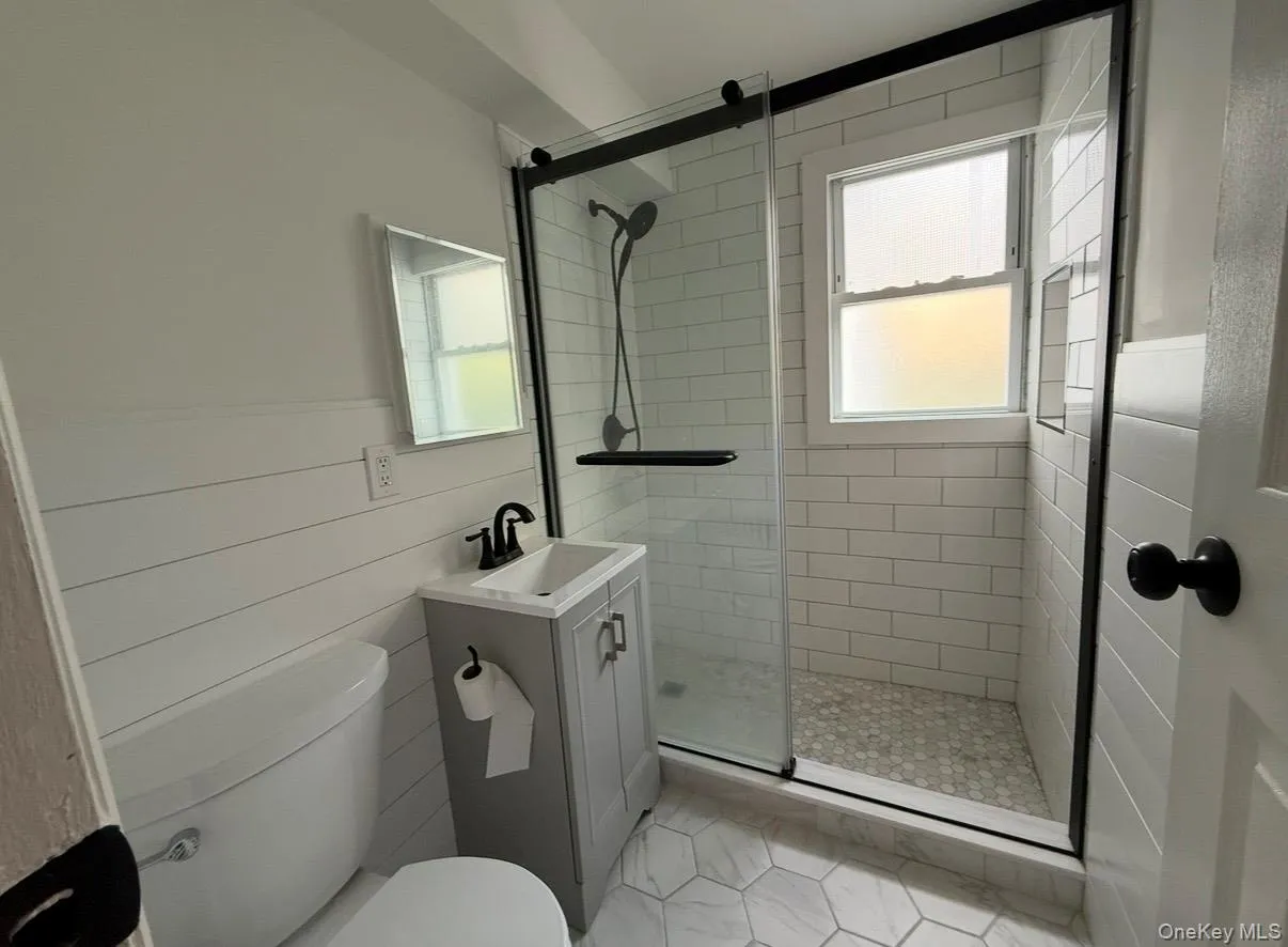 624 Broadway, Long Beach, NY, 1 Bedroom Bedrooms, 3 Rooms Rooms,1 BathroomBathrooms,Residential Lease,For Rent,Broadway,0,1026364 624 Broadway, Long Beach, NY, 1 Bedroom Bedrooms, 3 Rooms Rooms,1 BathroomBathrooms,Residential Lease,For Rent,Broadway,0,1026364