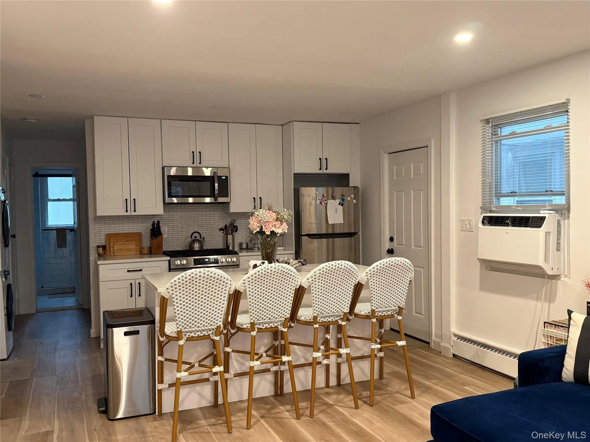 624 Broadway, Long Beach, NY, 1 Bedroom Bedrooms, 3 Rooms Rooms,1 BathroomBathrooms,Residential Lease,For Rent,Broadway,0,1026364 624 Broadway, Long Beach, NY, 1 Bedroom Bedrooms, 3 Rooms Rooms,1 BathroomBathrooms,Residential Lease,For Rent,Broadway,0,1026364