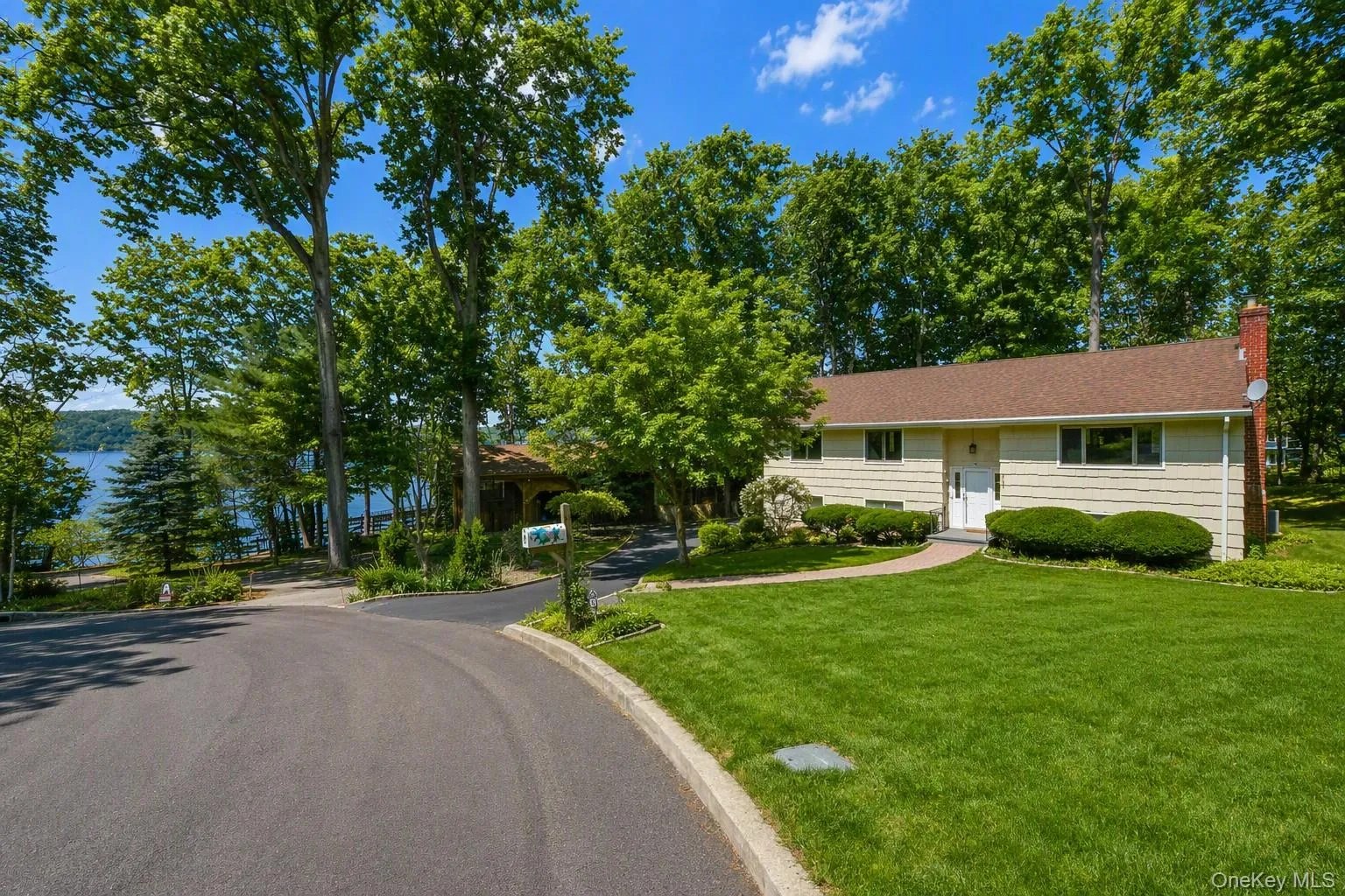 Front View of house with Hudson River View Front View of house with Hudson River View