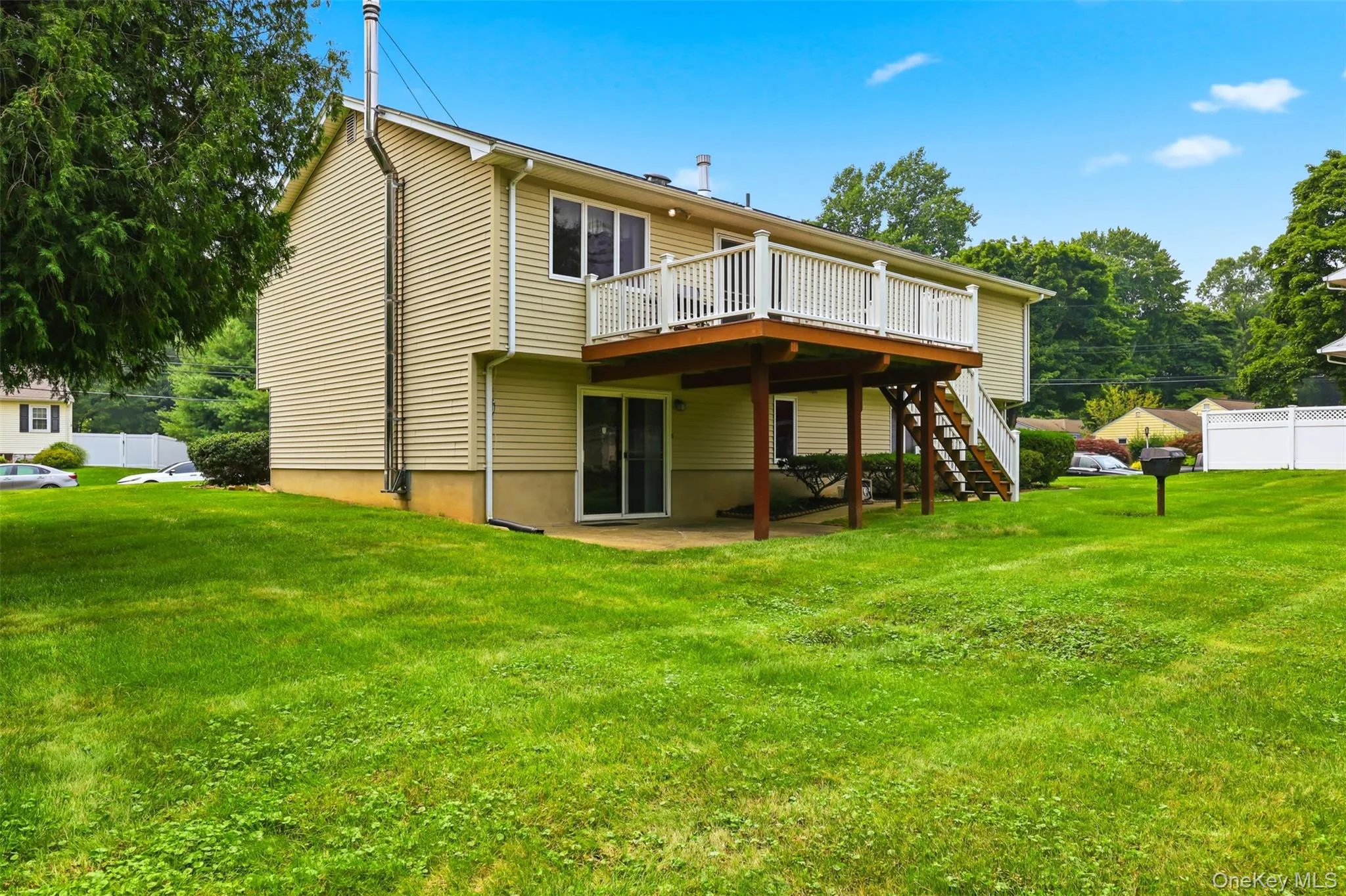 32 Van Zandt Drive, Orangetown, NY, 4 Bedrooms Bedrooms, 8 Rooms Rooms,2 BathroomsBathrooms,Residential,For Rent,Van Zandt,0,1026371 32 Van Zandt Drive, Orangetown, NY, 4 Bedrooms Bedrooms, 8 Rooms Rooms,2 BathroomsBathrooms,Residential,For Rent,Van Zandt,0,1026371