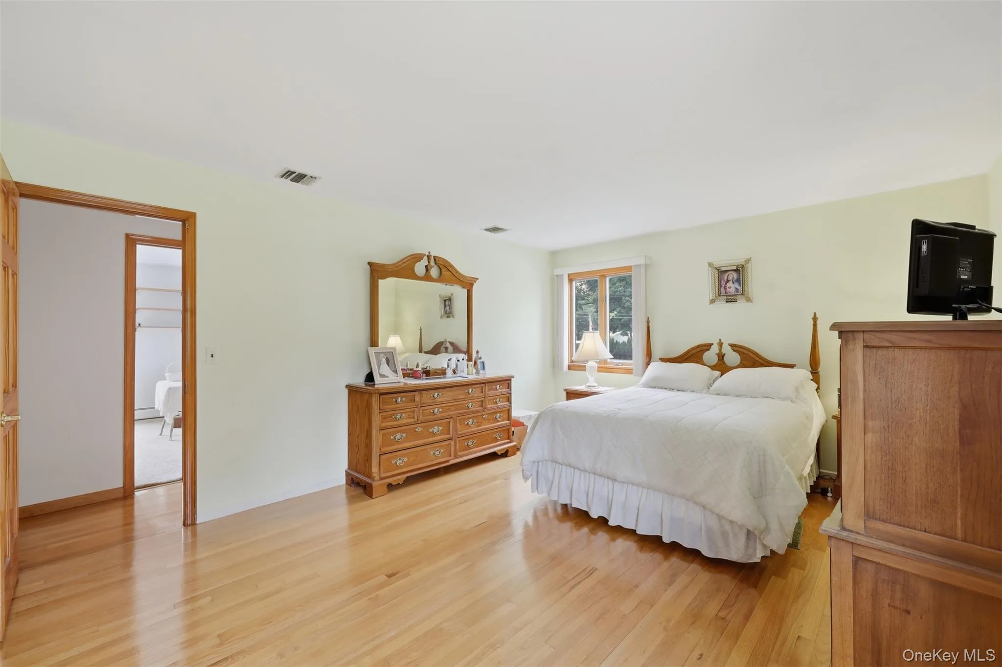 32 Van Zandt Drive, Orangetown, NY, 4 Bedrooms Bedrooms, 8 Rooms Rooms,2 BathroomsBathrooms,Residential,For Rent,Van Zandt,0,1026371 32 Van Zandt Drive, Orangetown, NY, 4 Bedrooms Bedrooms, 8 Rooms Rooms,2 BathroomsBathrooms,Residential,For Rent,Van Zandt,0,1026371