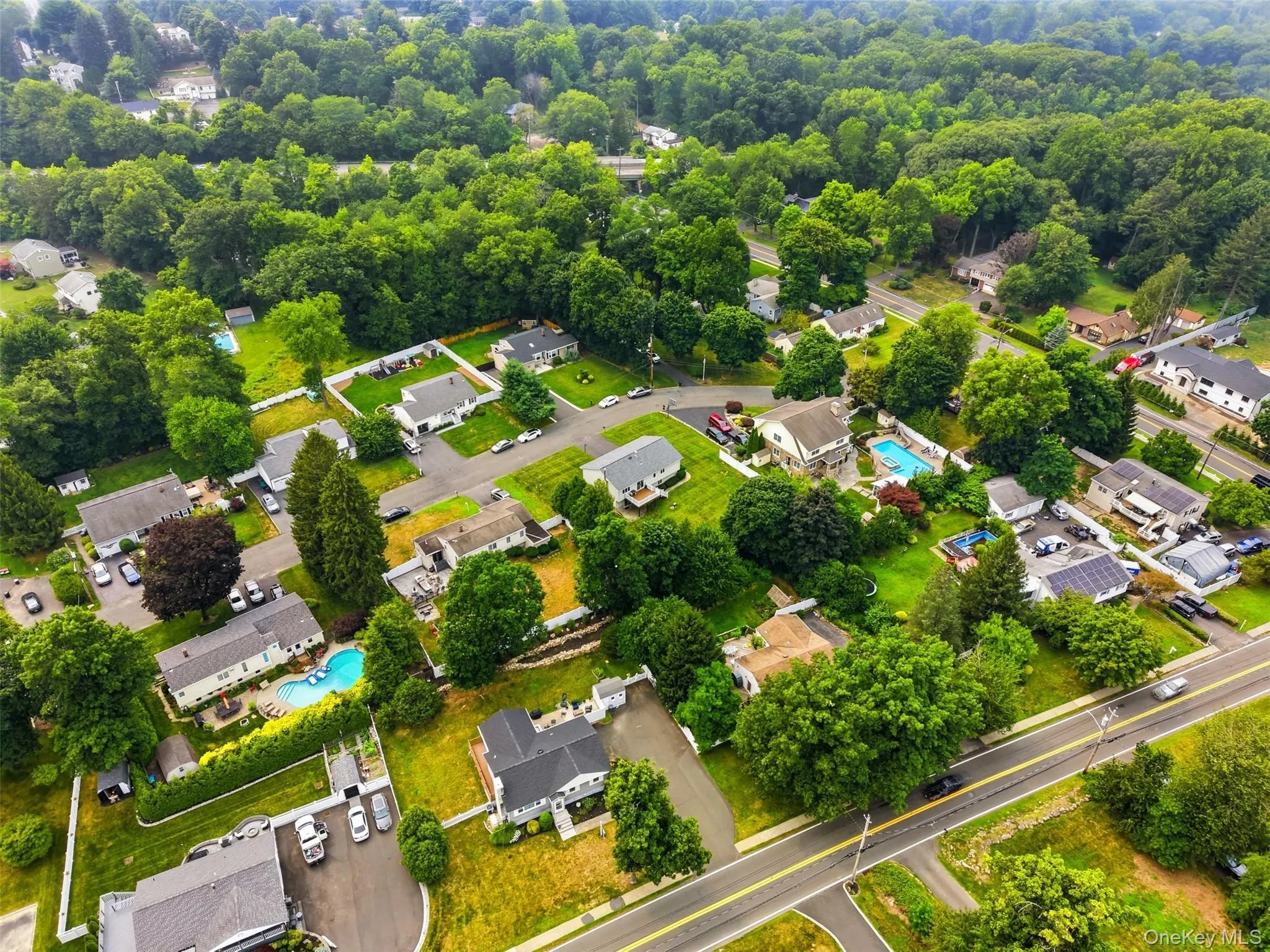 32 Van Zandt Drive, Orangetown, NY, 4 Bedrooms Bedrooms, 8 Rooms Rooms,2 BathroomsBathrooms,Residential,For Rent,Van Zandt,0,1026371 32 Van Zandt Drive, Orangetown, NY, 4 Bedrooms Bedrooms, 8 Rooms Rooms,2 BathroomsBathrooms,Residential,For Rent,Van Zandt,0,1026371