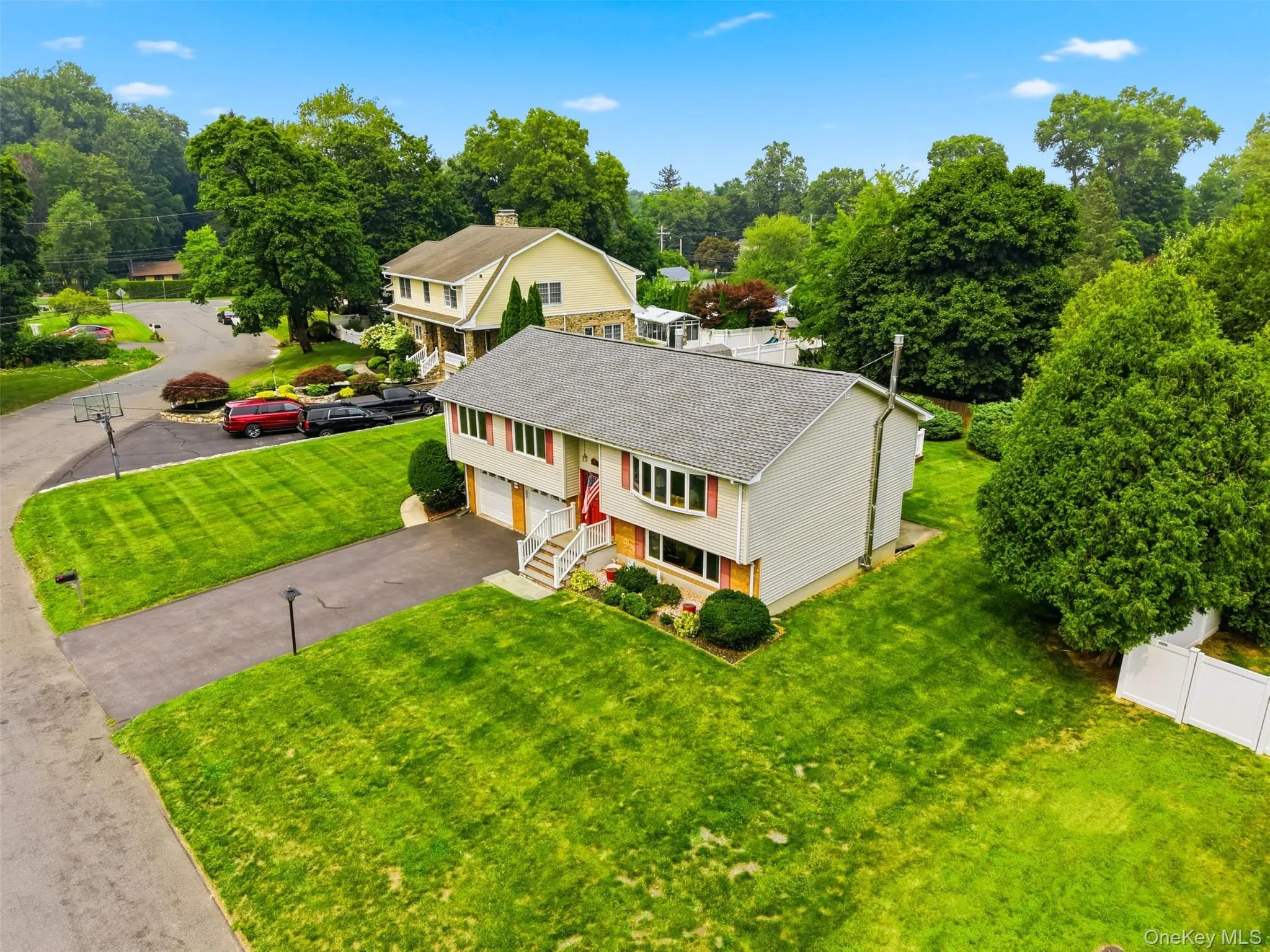 32 Van Zandt Drive, Orangetown, NY, 4 Bedrooms Bedrooms, 8 Rooms Rooms,2 BathroomsBathrooms,Residential,For Rent,Van Zandt,0,1026371 32 Van Zandt Drive, Orangetown, NY, 4 Bedrooms Bedrooms, 8 Rooms Rooms,2 BathroomsBathrooms,Residential,For Rent,Van Zandt,0,1026371