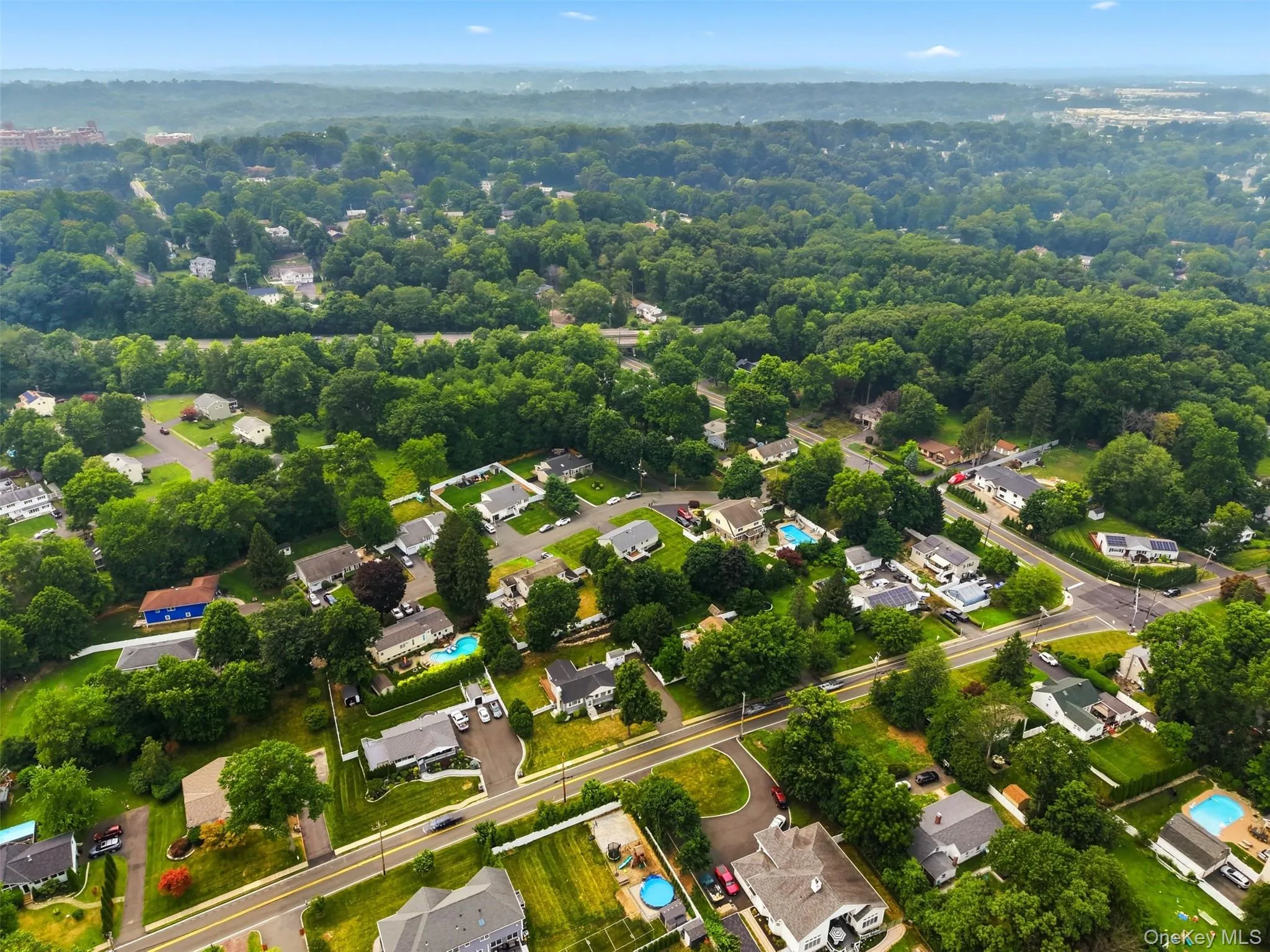 32 Van Zandt Drive, Orangetown, NY, 4 Bedrooms Bedrooms, 8 Rooms Rooms,2 BathroomsBathrooms,Residential,For Rent,Van Zandt,0,1026371 32 Van Zandt Drive, Orangetown, NY, 4 Bedrooms Bedrooms, 8 Rooms Rooms,2 BathroomsBathrooms,Residential,For Rent,Van Zandt,0,1026371