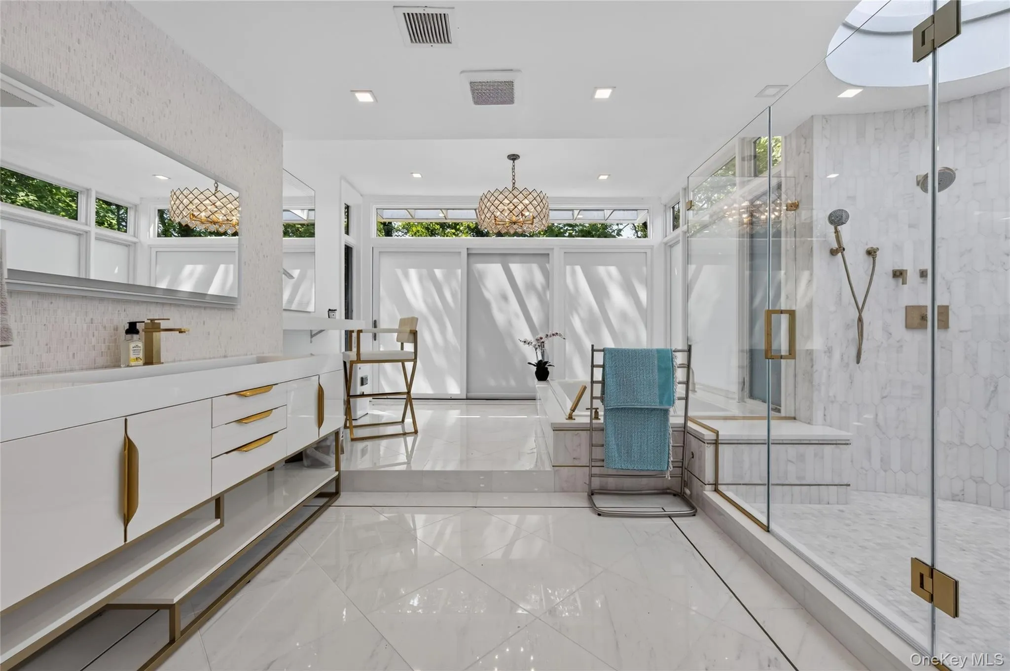 235 Cleft Road, Oyster Bay, NY, 6 Bedrooms Bedrooms, 14 Rooms Rooms,7 BathroomsBathrooms,Residential,For Rent,Cleft,0,1026372 235 Cleft Road, Oyster Bay, NY, 6 Bedrooms Bedrooms, 14 Rooms Rooms,7 BathroomsBathrooms,Residential,For Rent,Cleft,0,1026372
