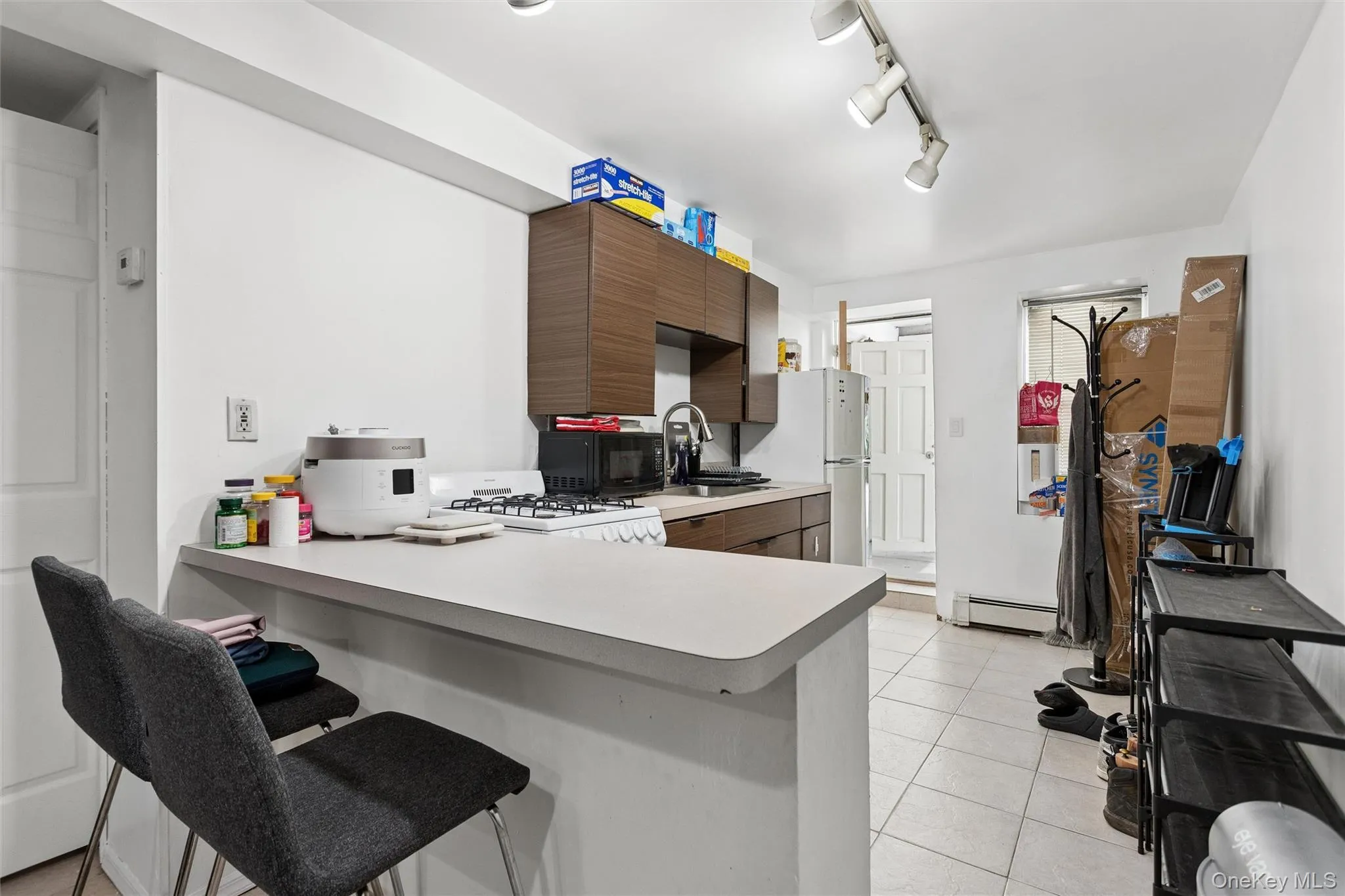 3046 Coddington Avenue, New York, NY, 3 Bedrooms Bedrooms, 12 Rooms Rooms,2 BathroomsBathrooms,Residential,For Rent,Coddington,0,1026373 3046 Coddington Avenue, New York, NY, 3 Bedrooms Bedrooms, 12 Rooms Rooms,2 BathroomsBathrooms,Residential,For Rent,Coddington,0,1026373